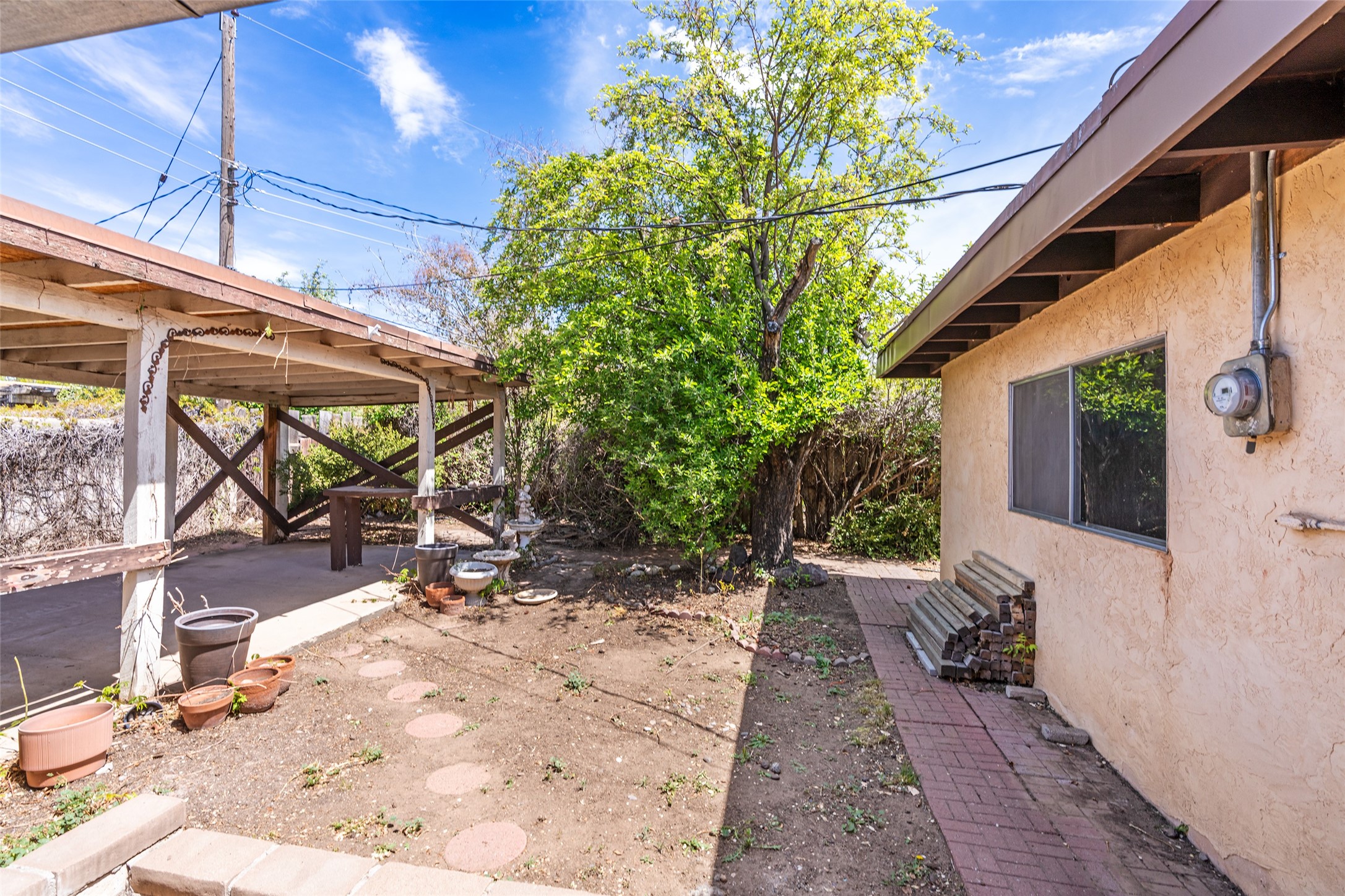 1727 Callejon Emilia