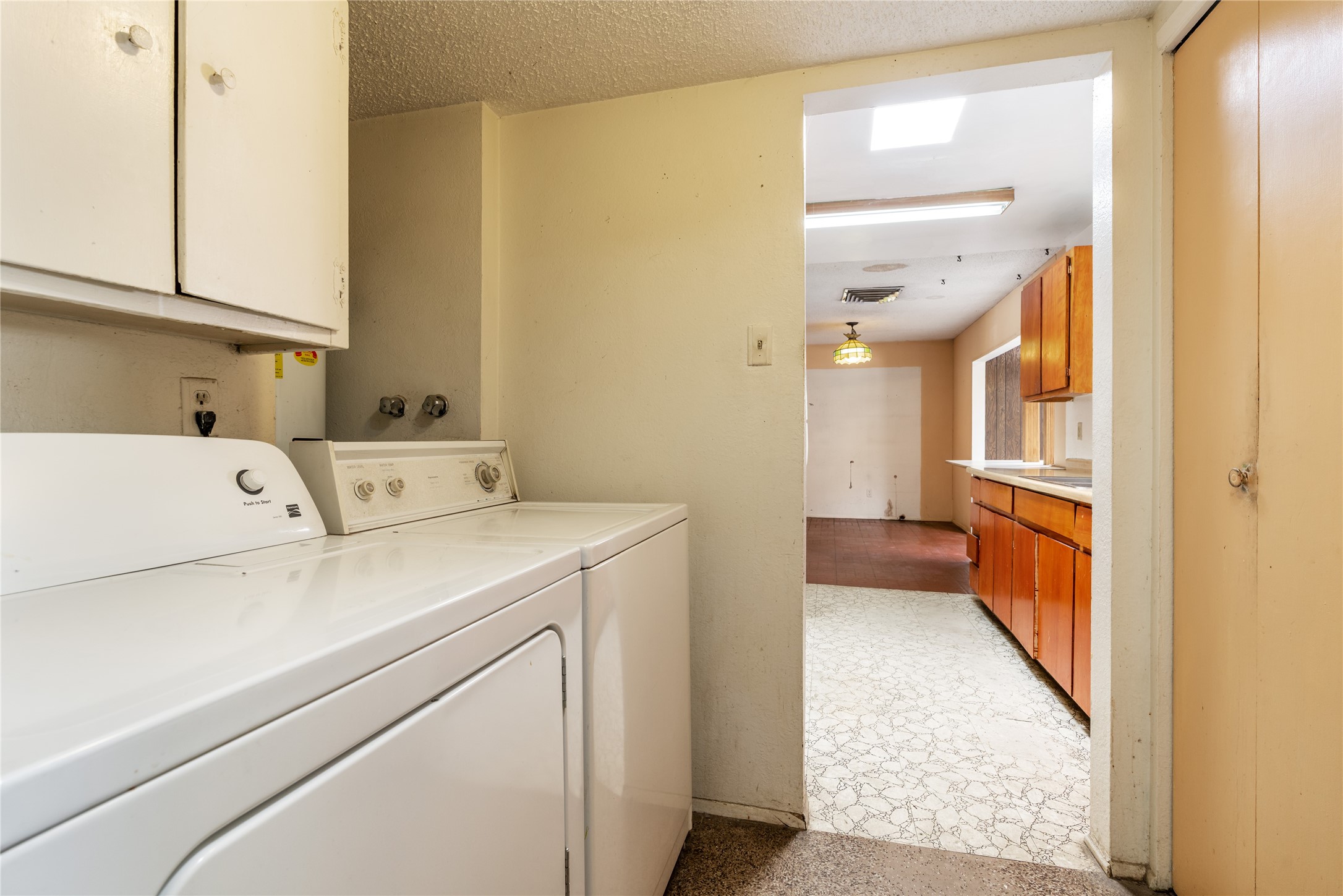 1727 Callejon Emilia