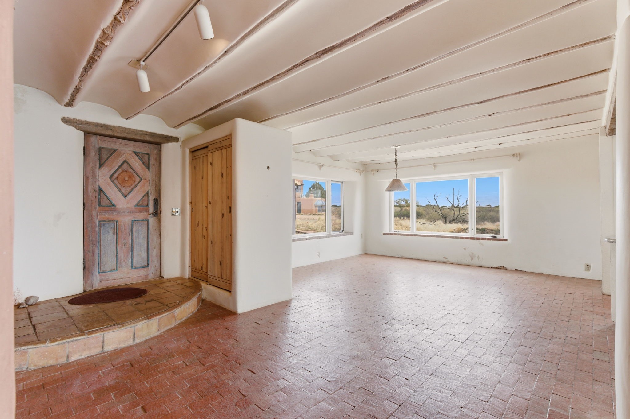 3 AB Apache Rd