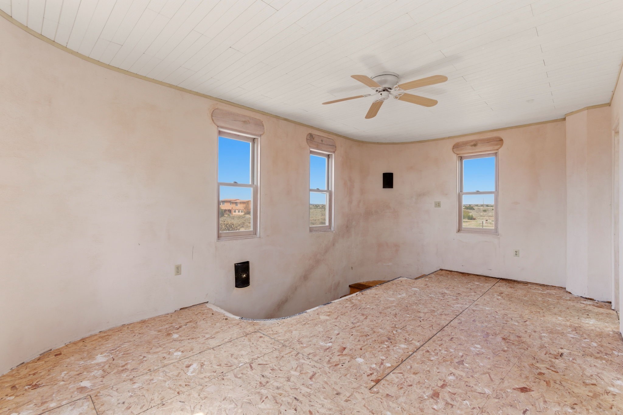 3 AB Apache Rd