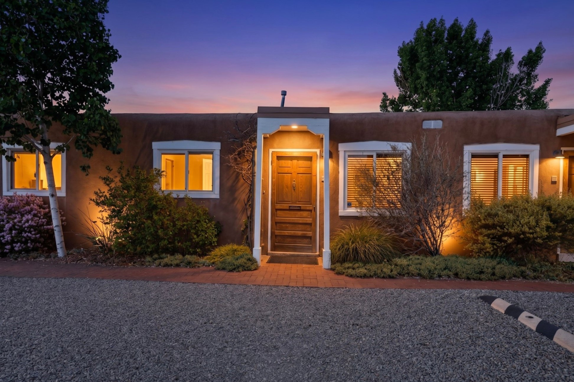 527 E Alameda 2