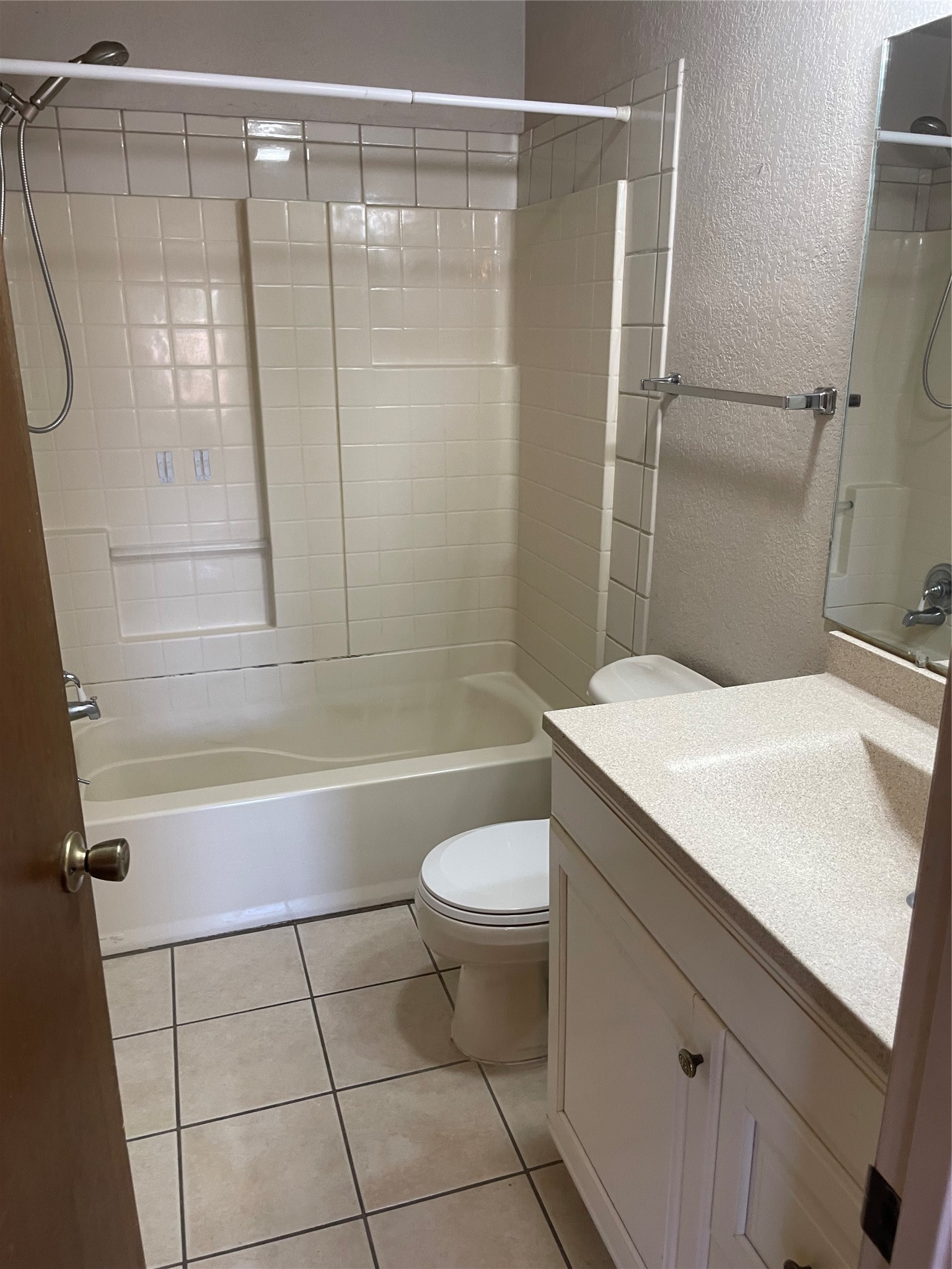 2411 San Patricio Plaza