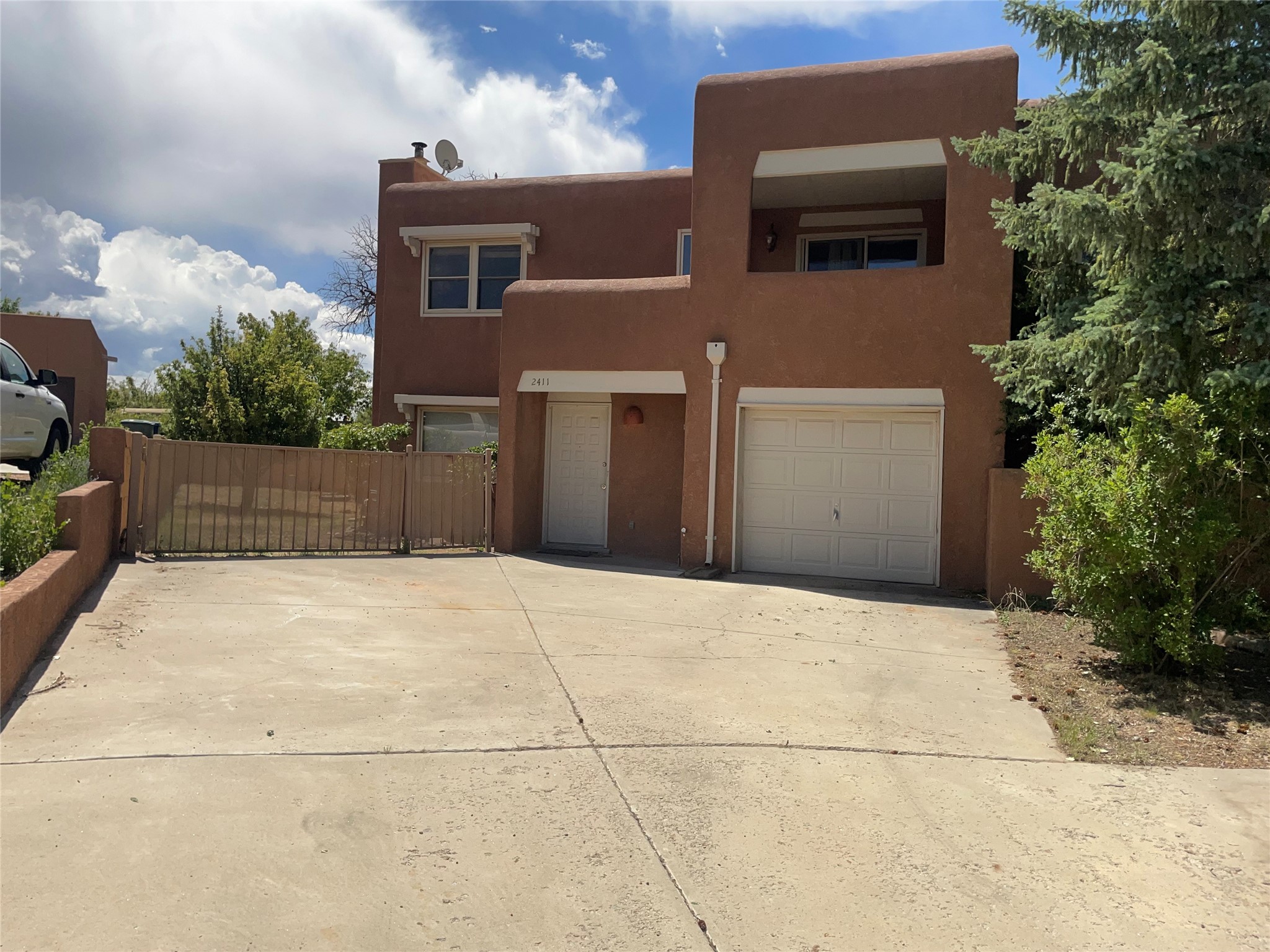 2411 San Patricio Plaza