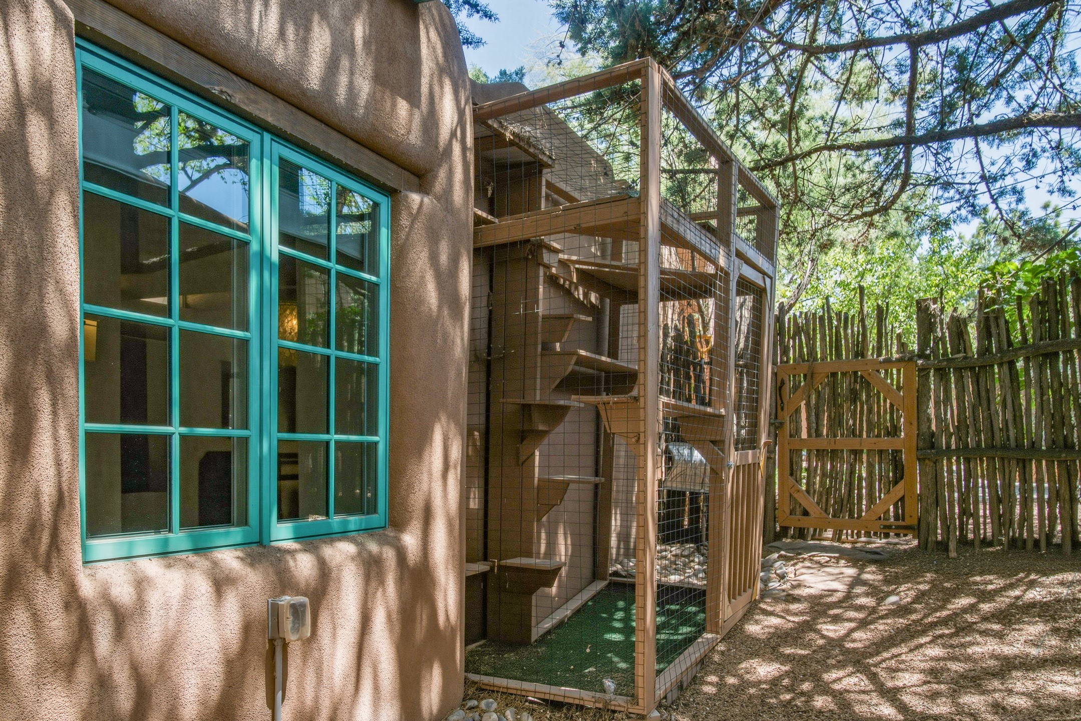 542 Camino Del Monte Sol