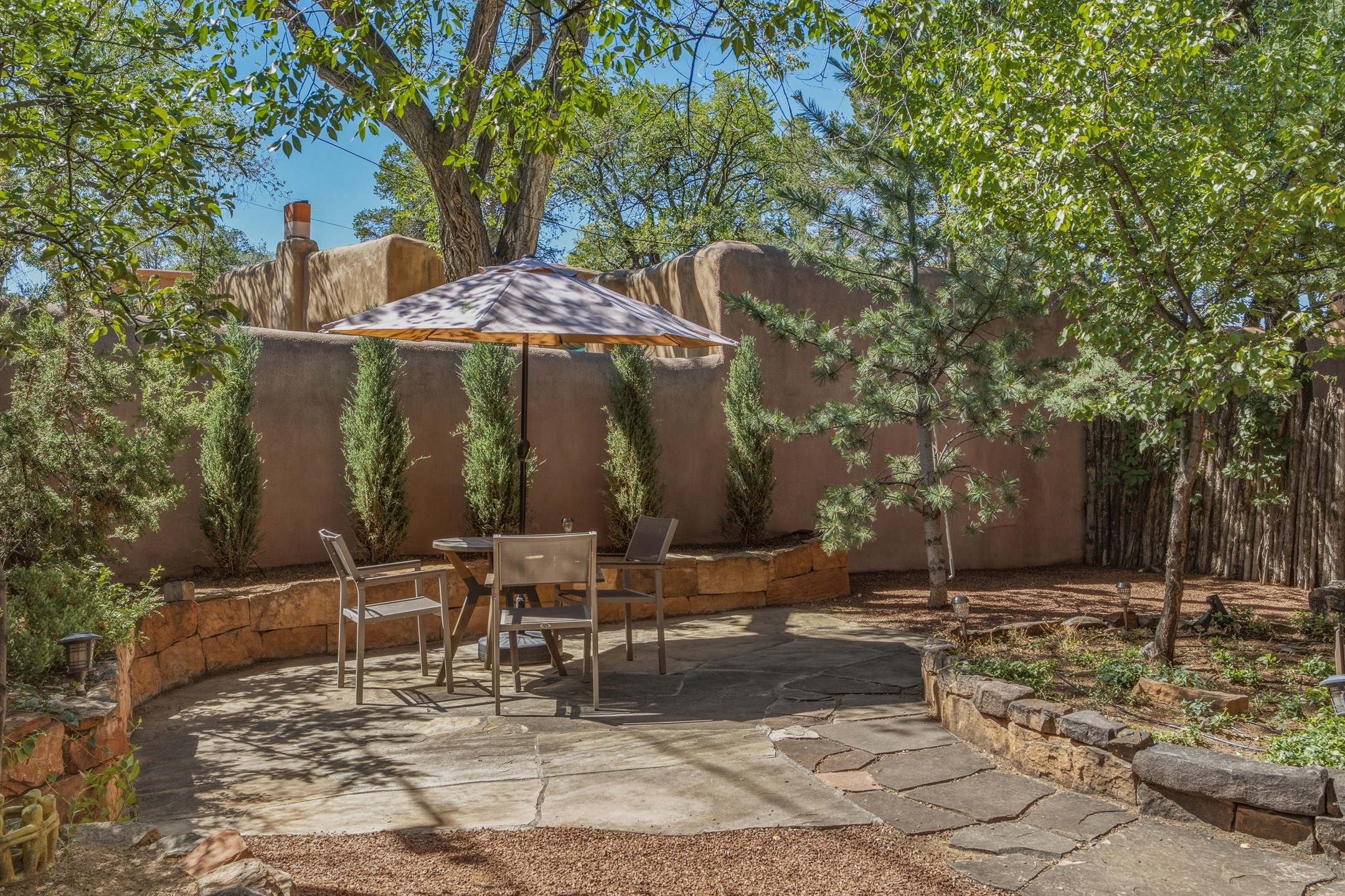 542 Camino Del Monte Sol