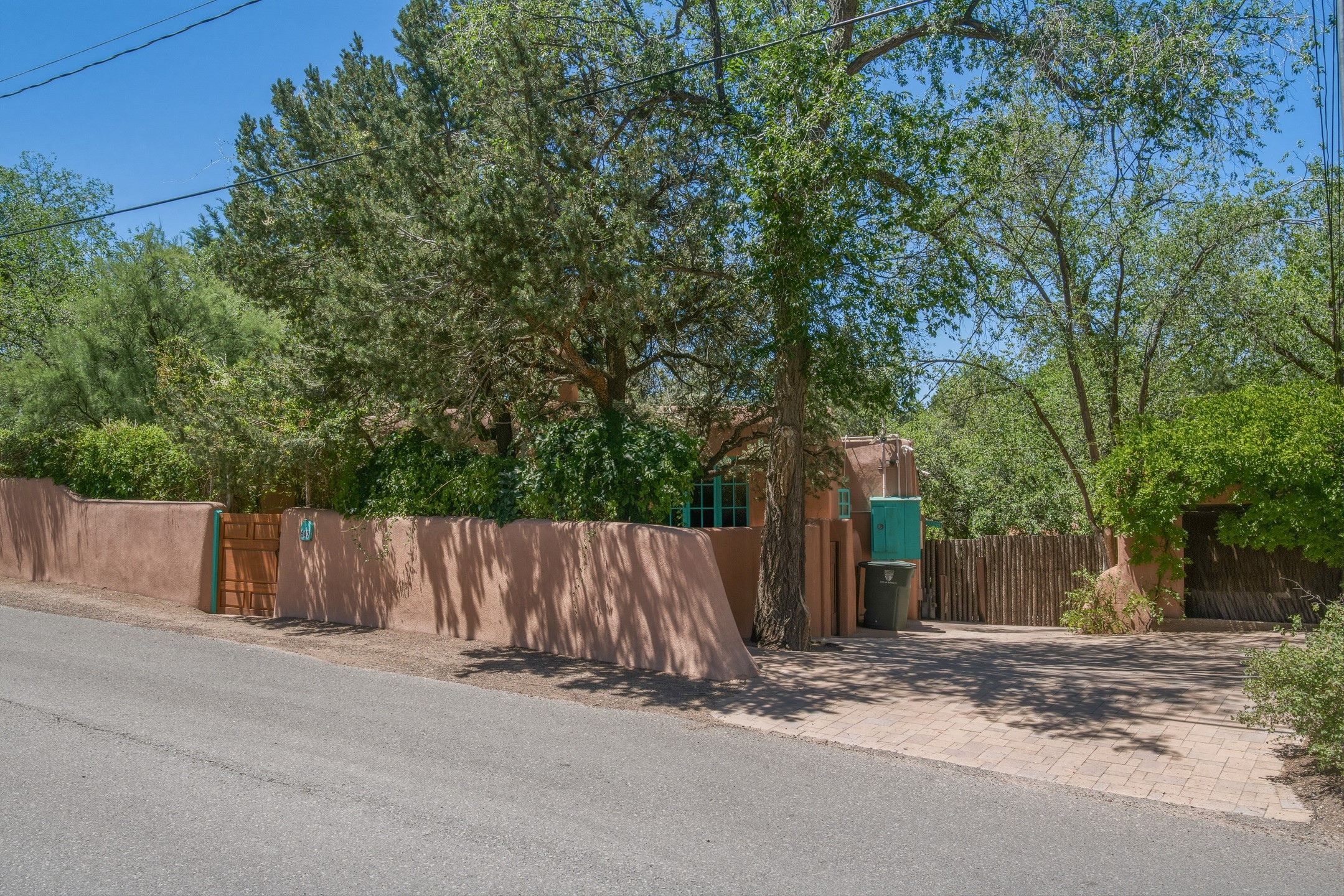 542 Camino Del Monte Sol