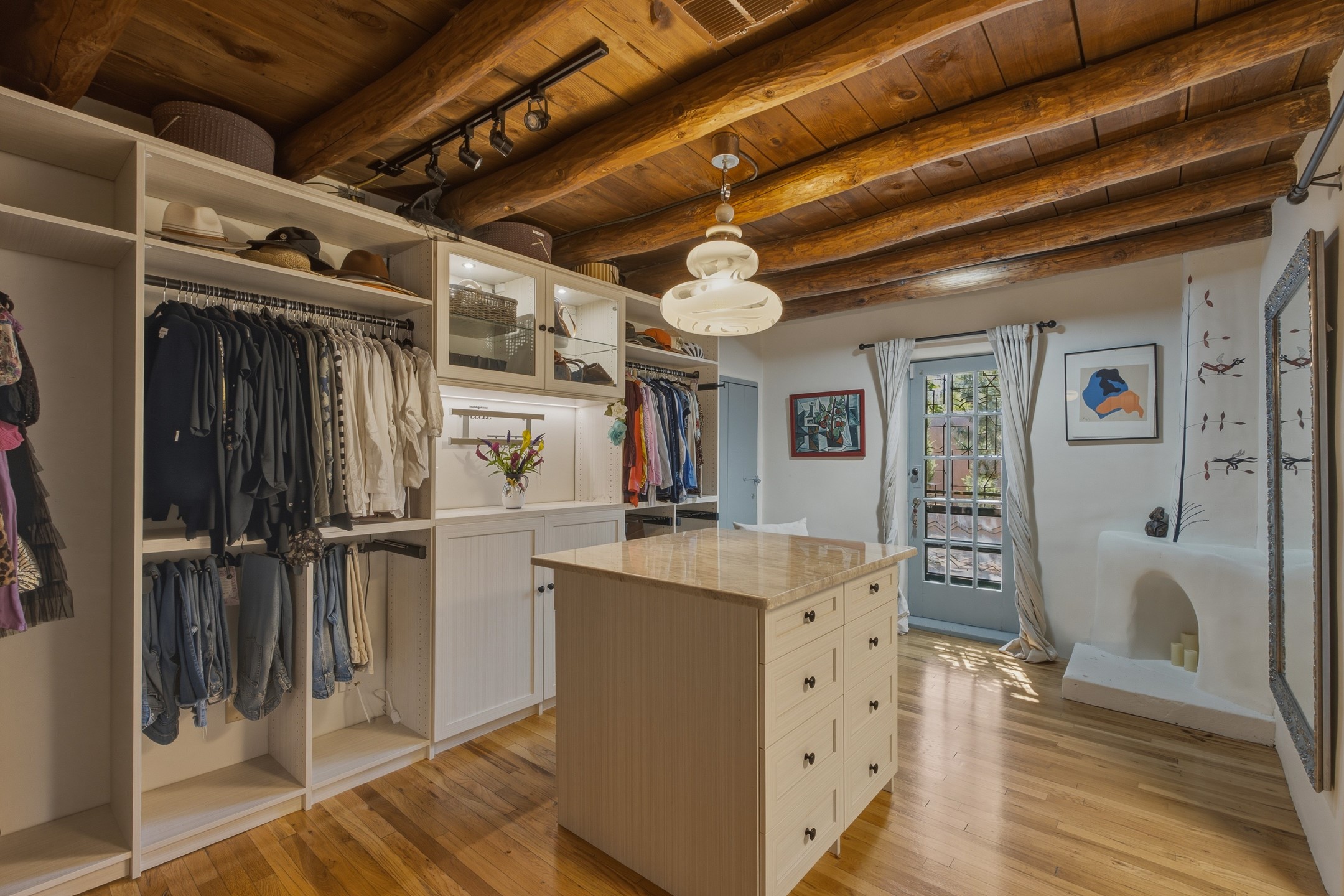 542 Camino Del Monte Sol