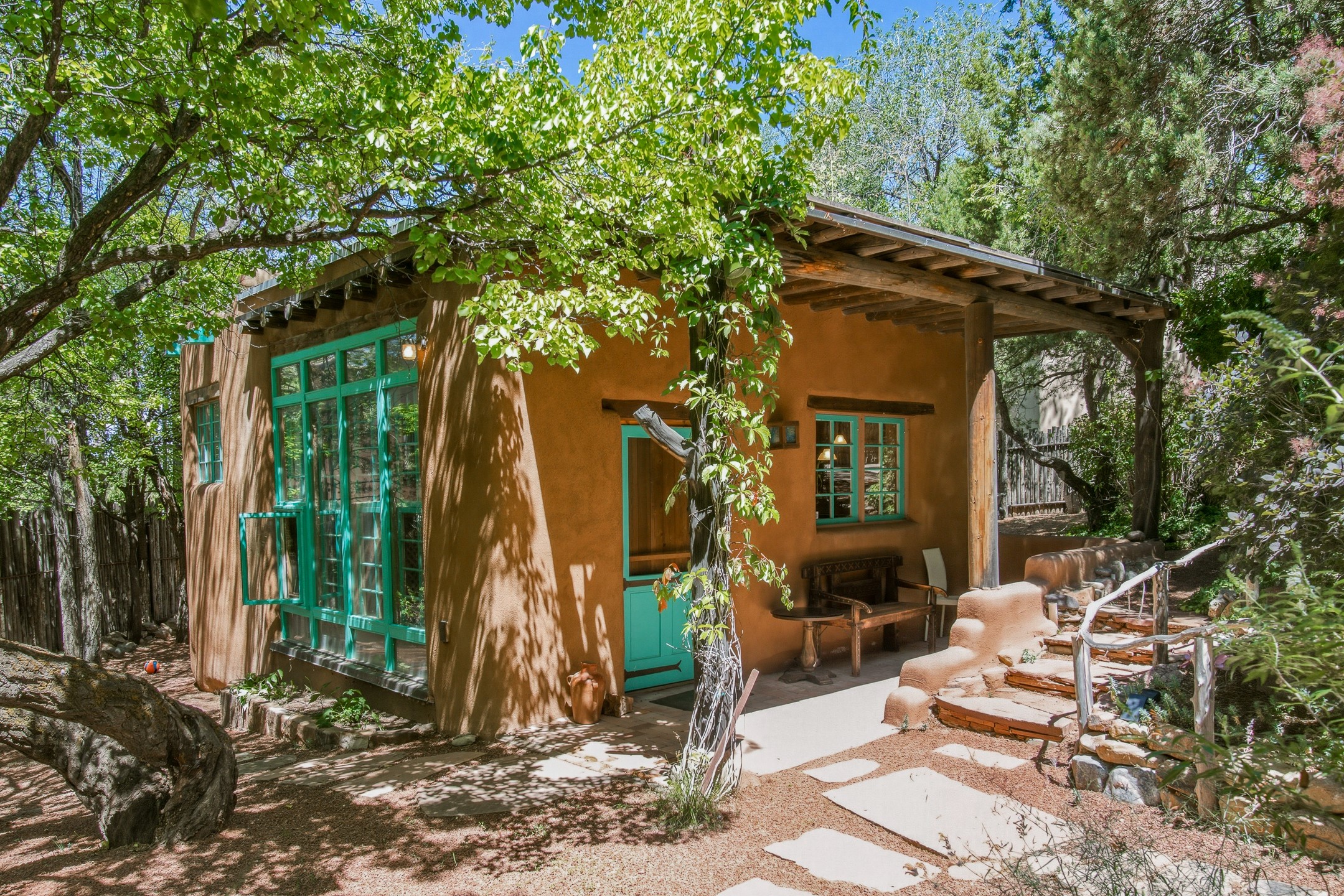 542 Camino Del Monte Sol