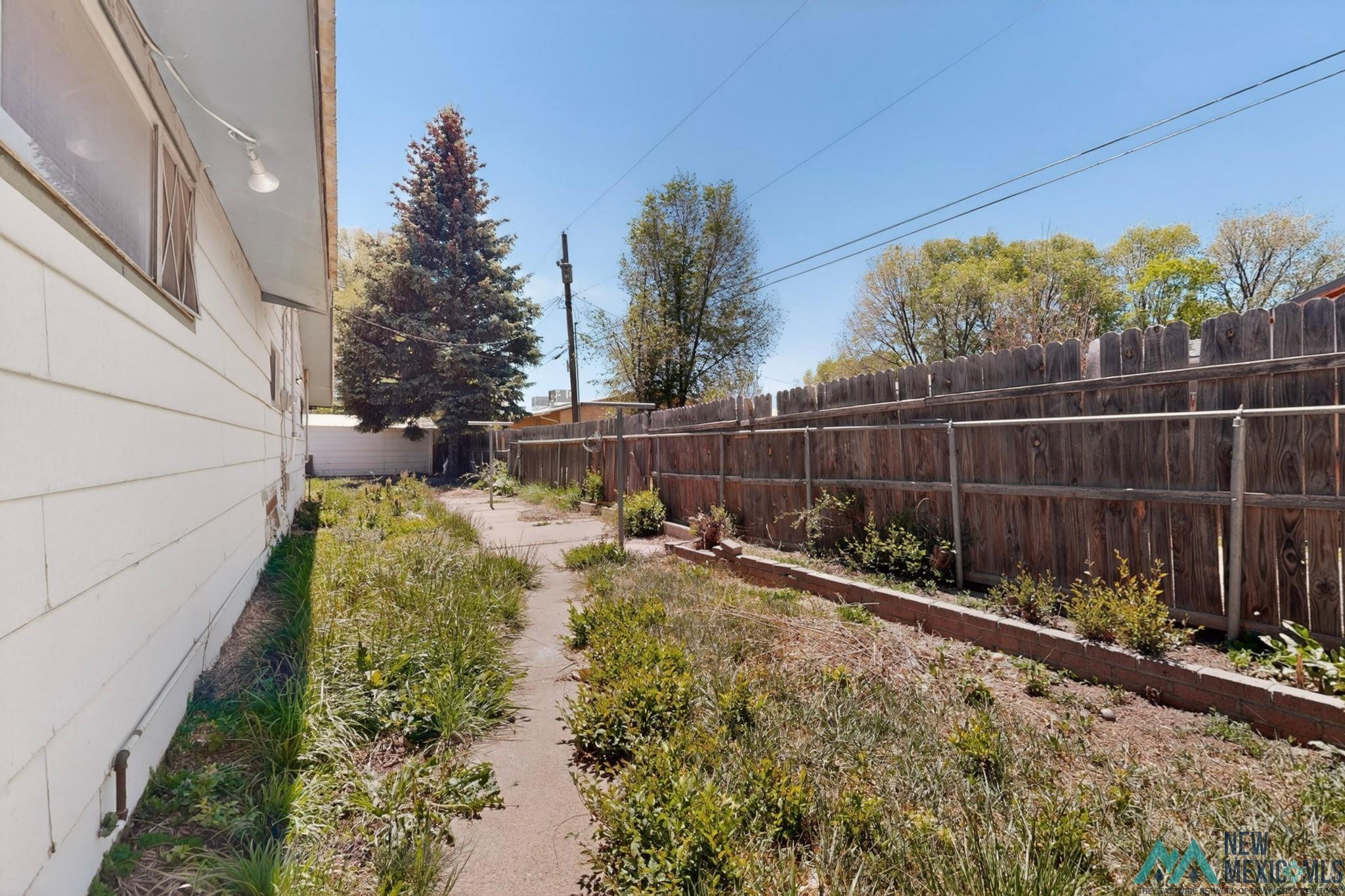 2609 Lujan Lane