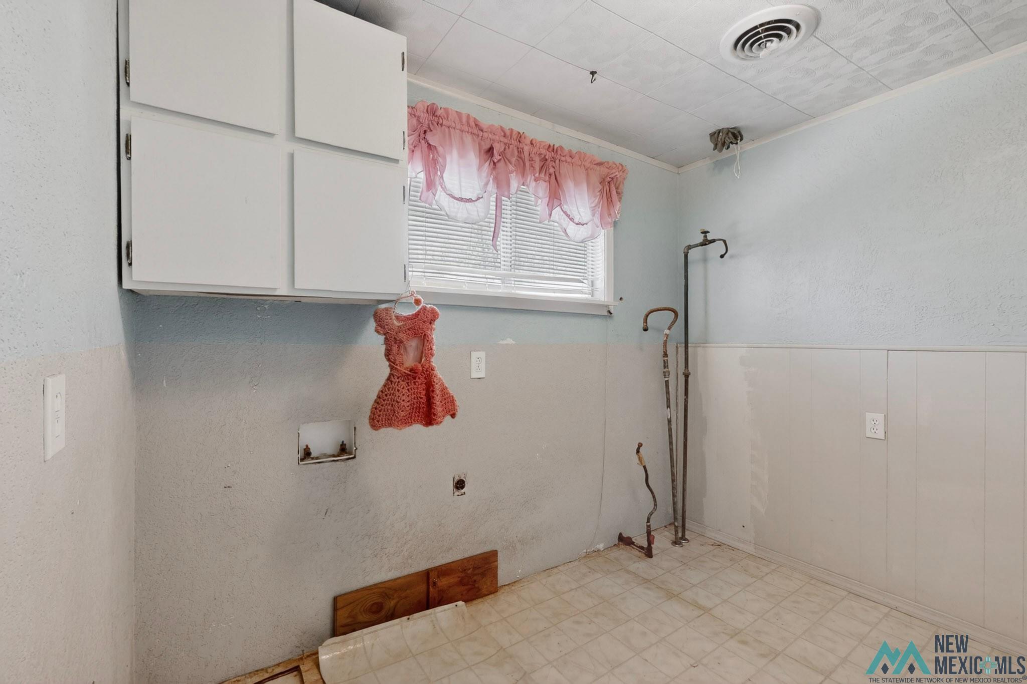 2609 Lujan Lane