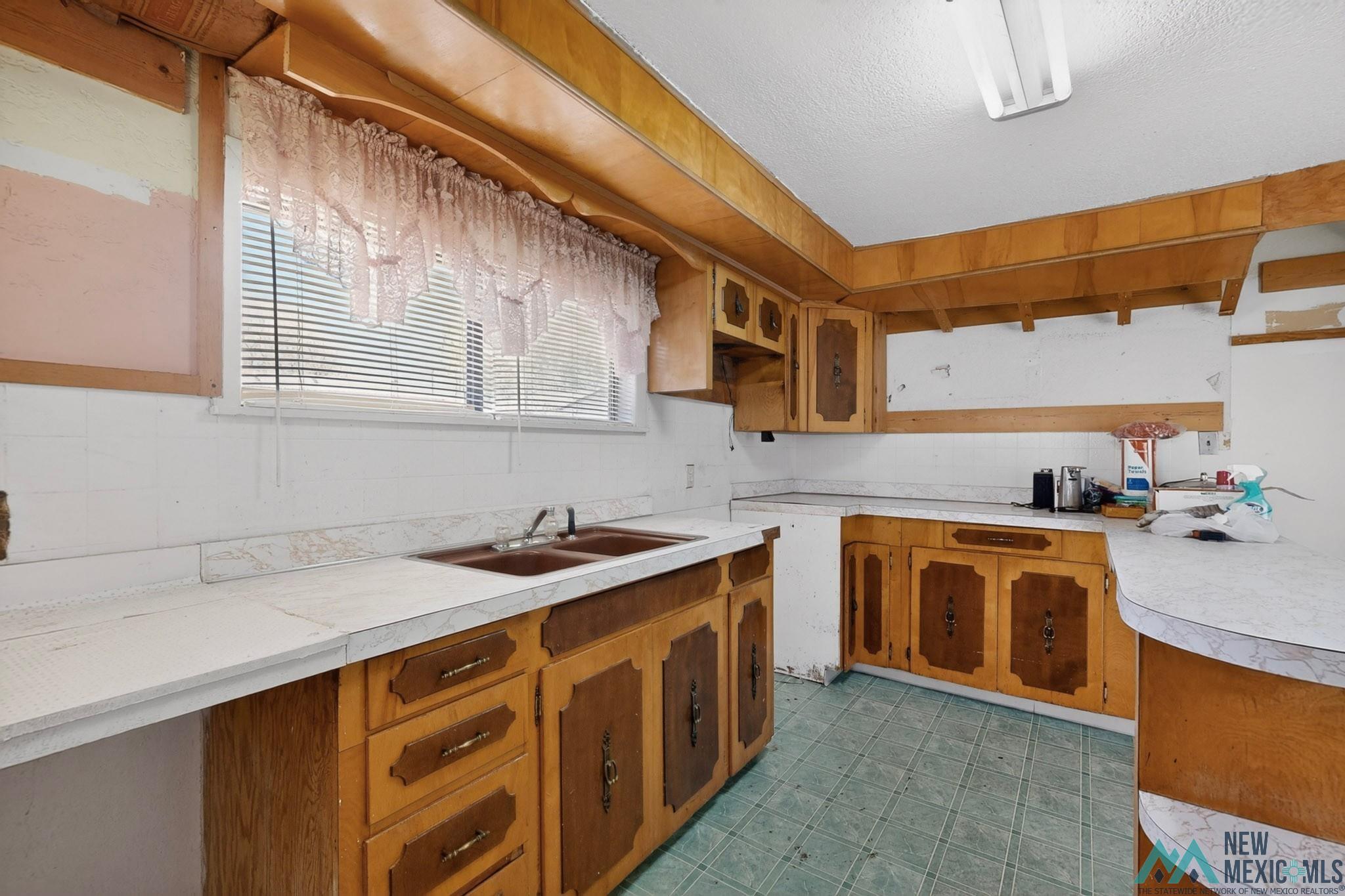 2609 Lujan Lane