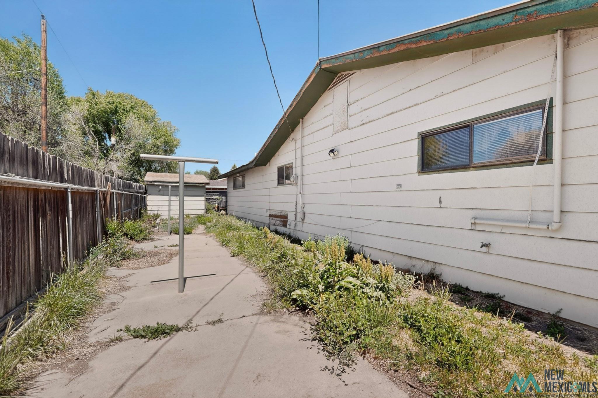 2609 Lujan Lane