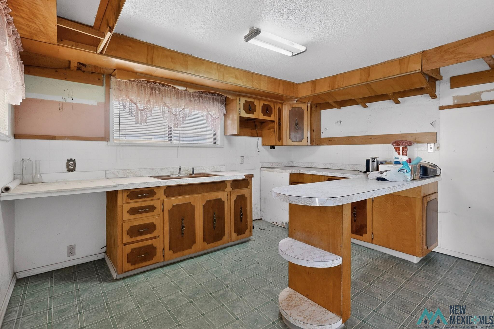 2609 Lujan Lane