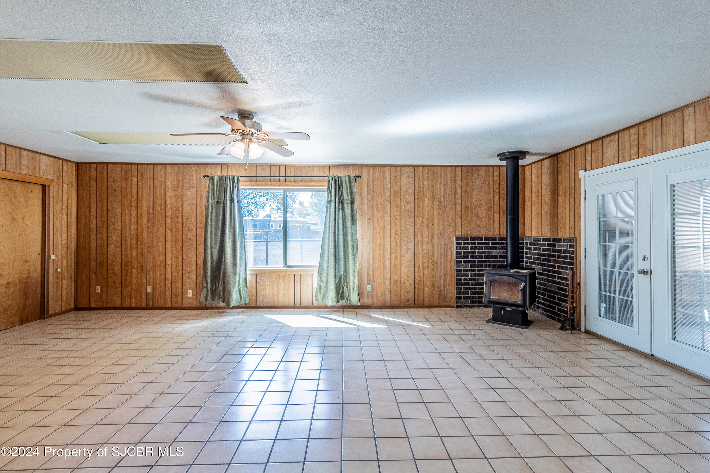 3007 CHERRY HILLS Drive
