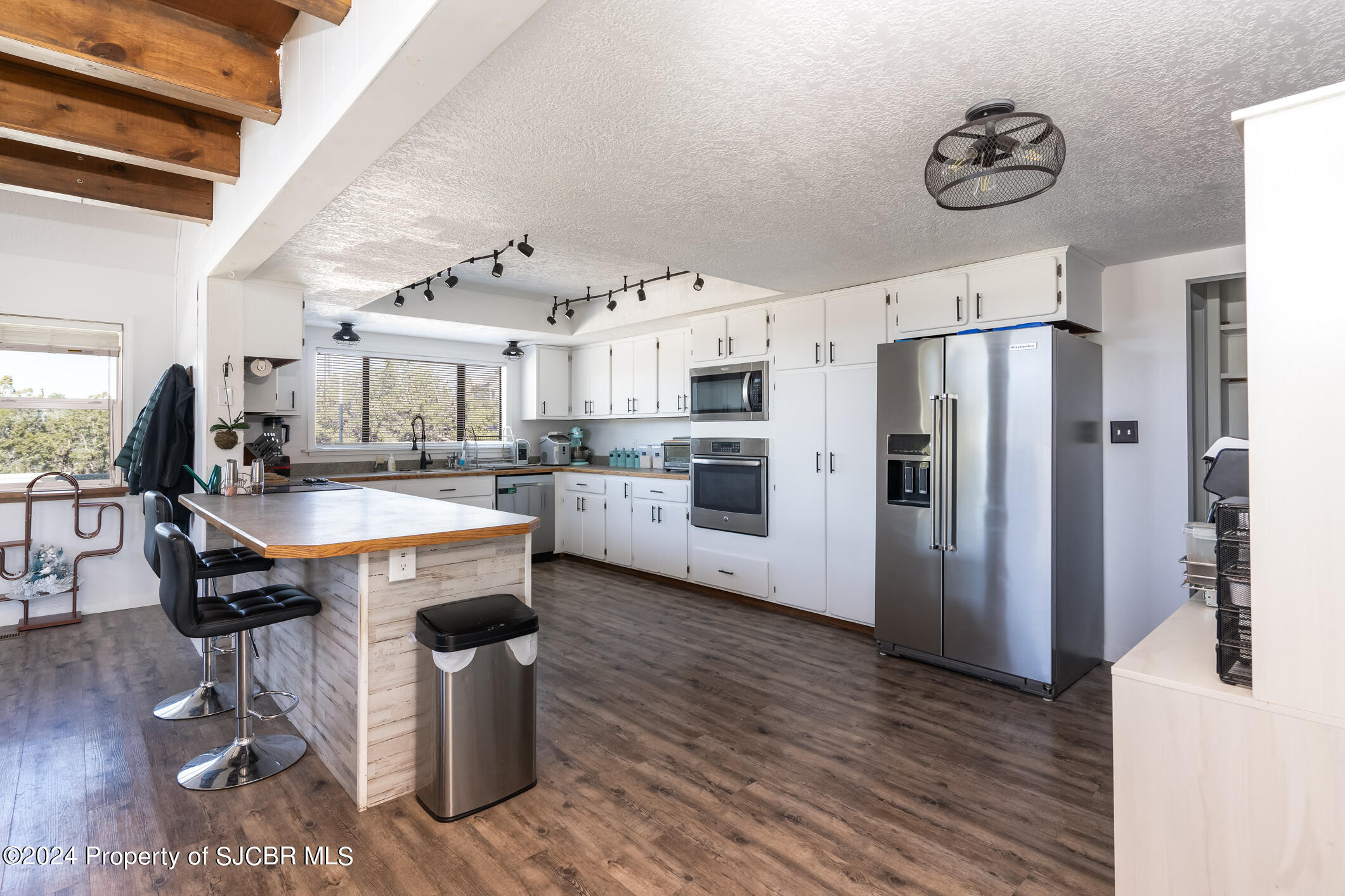 5715 ENSENADA Way