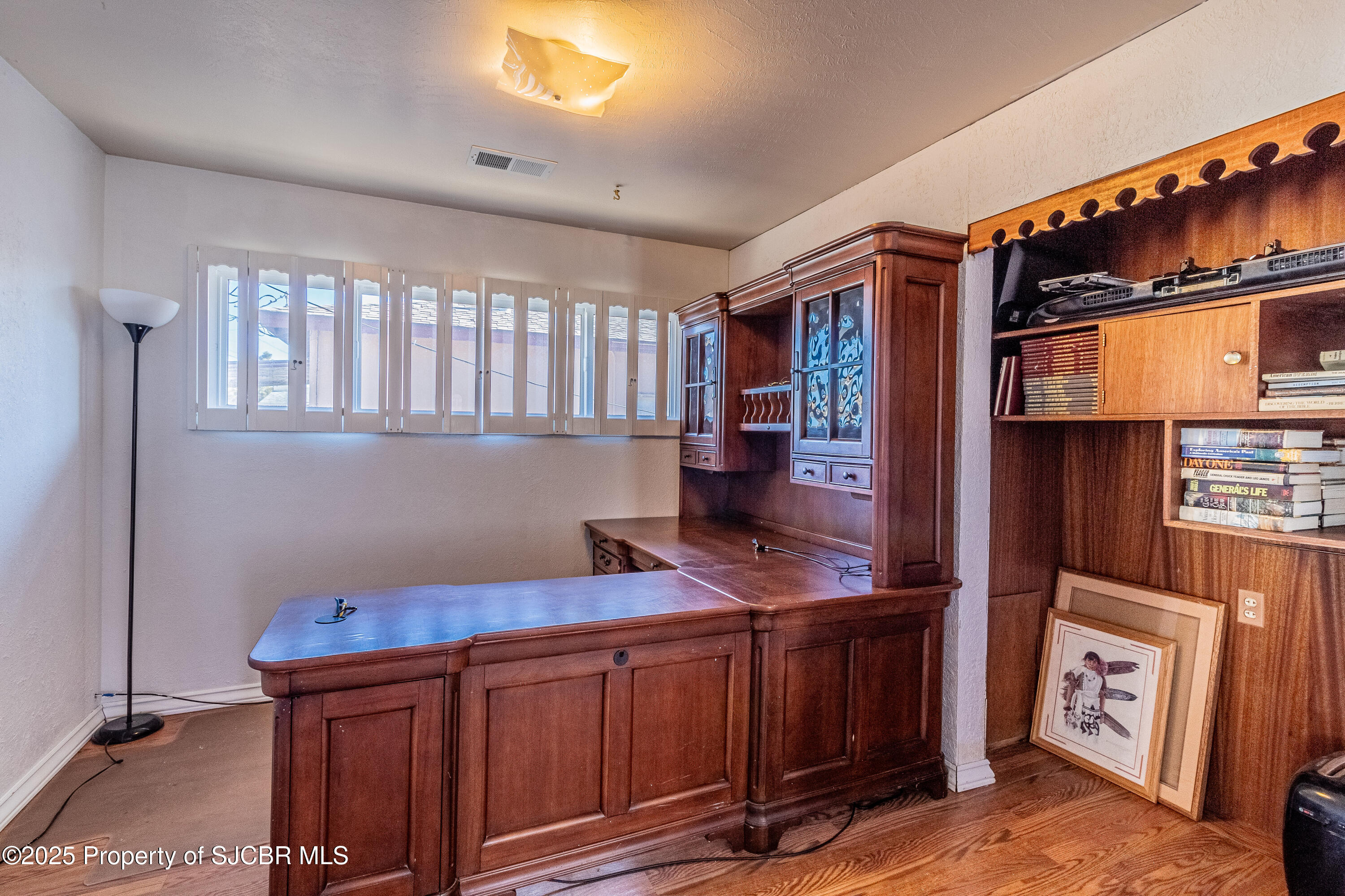 1208 E 27TH Street