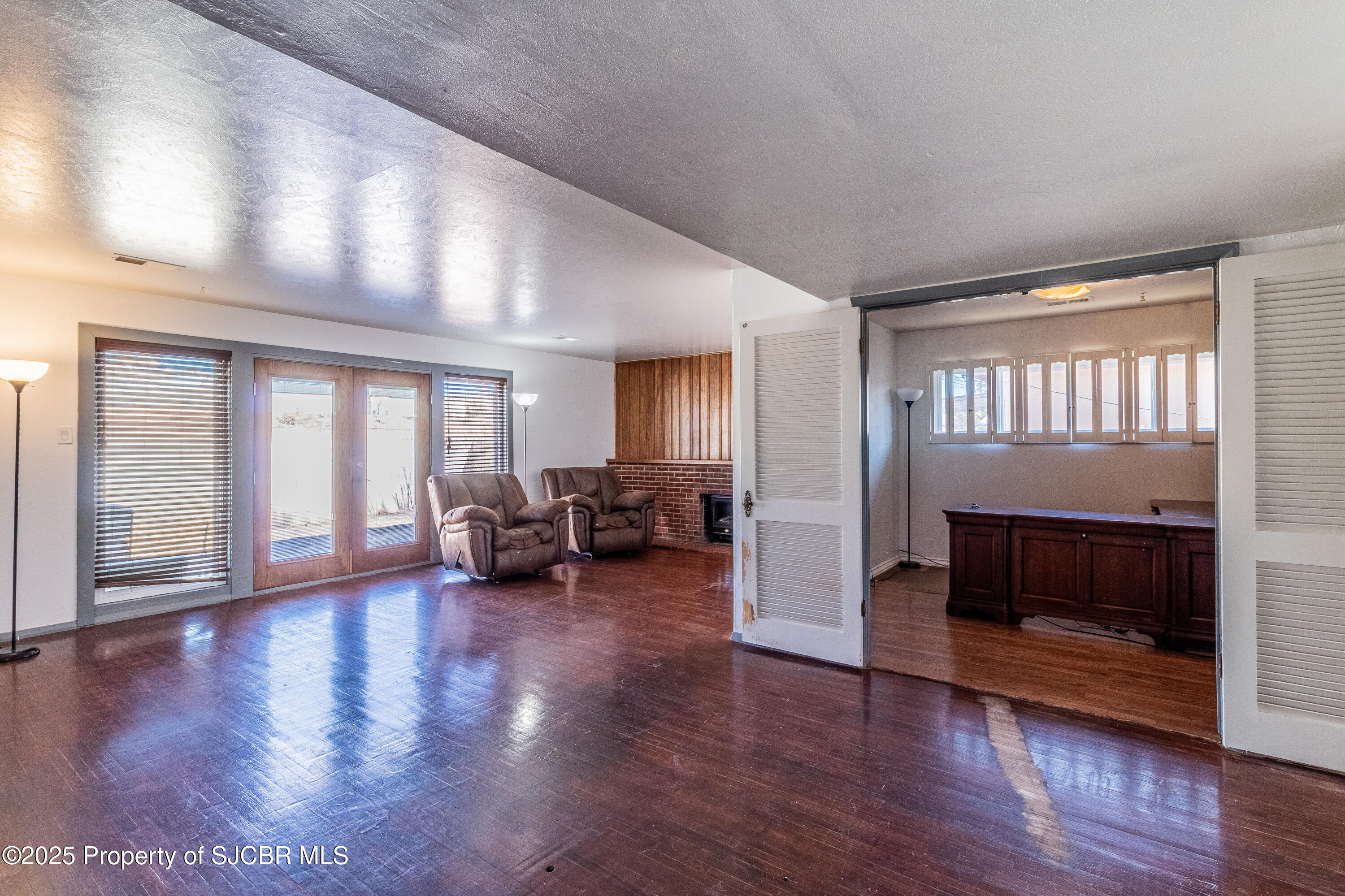 1208 E 27TH Street