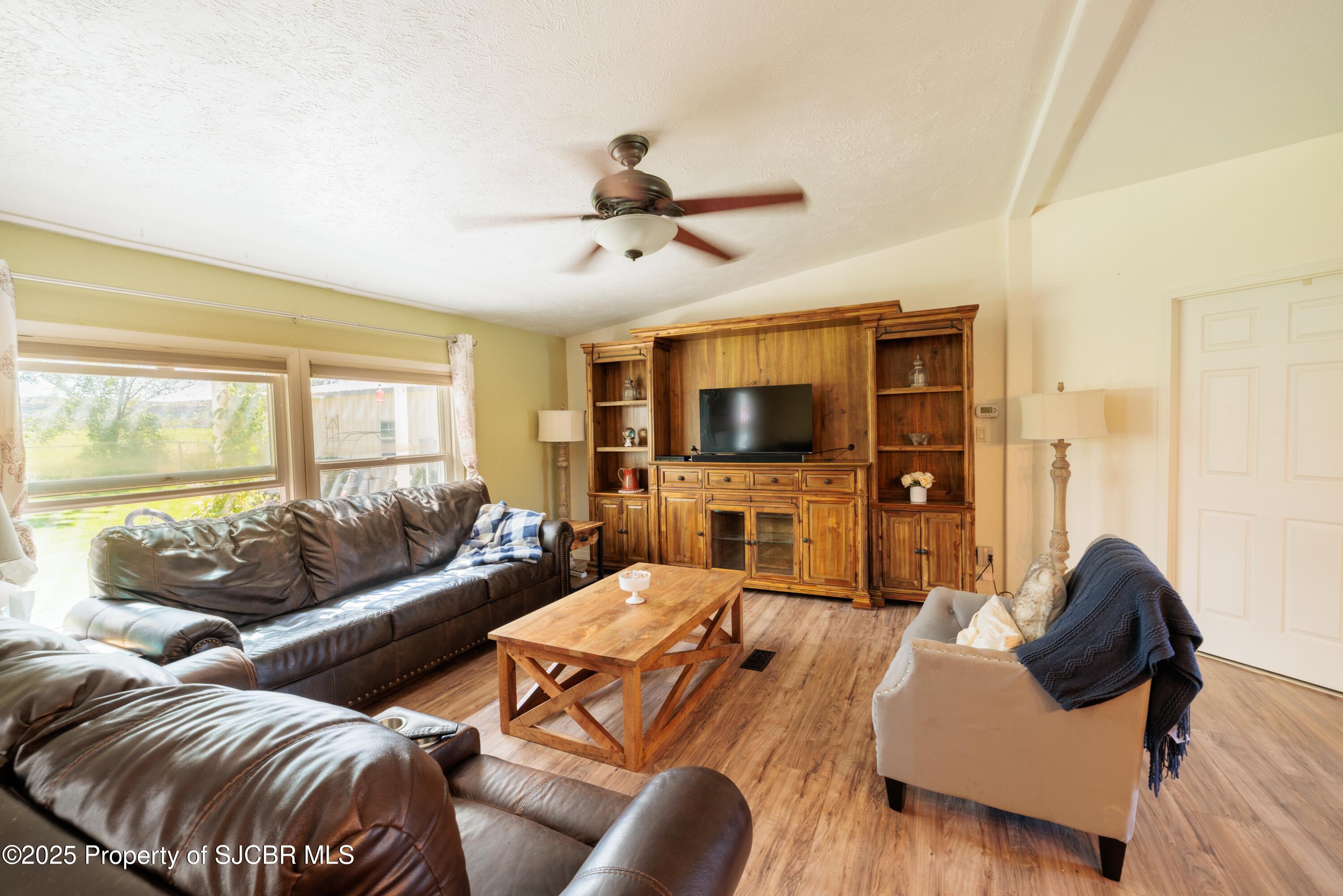 909 ROAD 4990