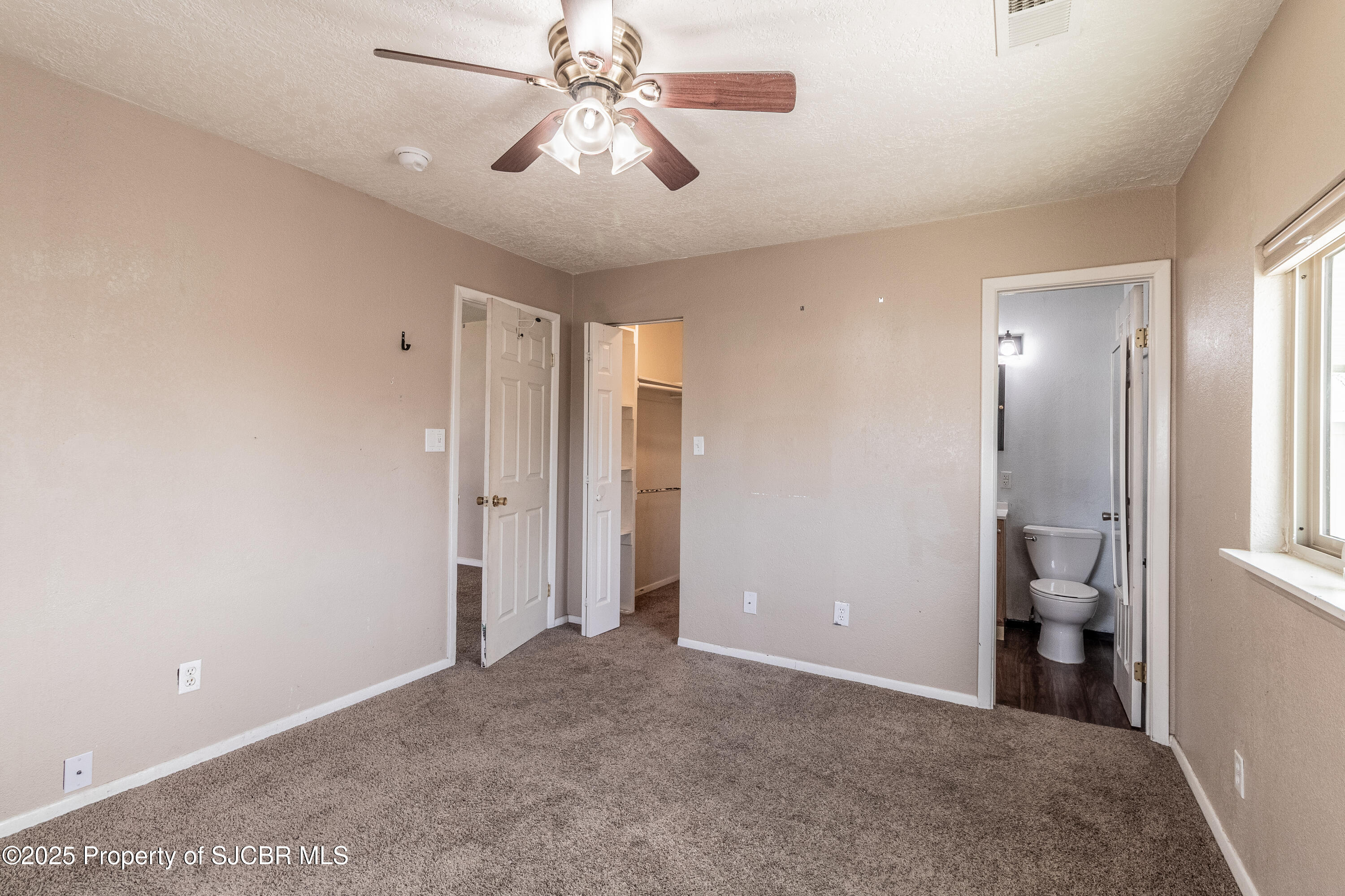 1502 N MESA VERDE Avenue