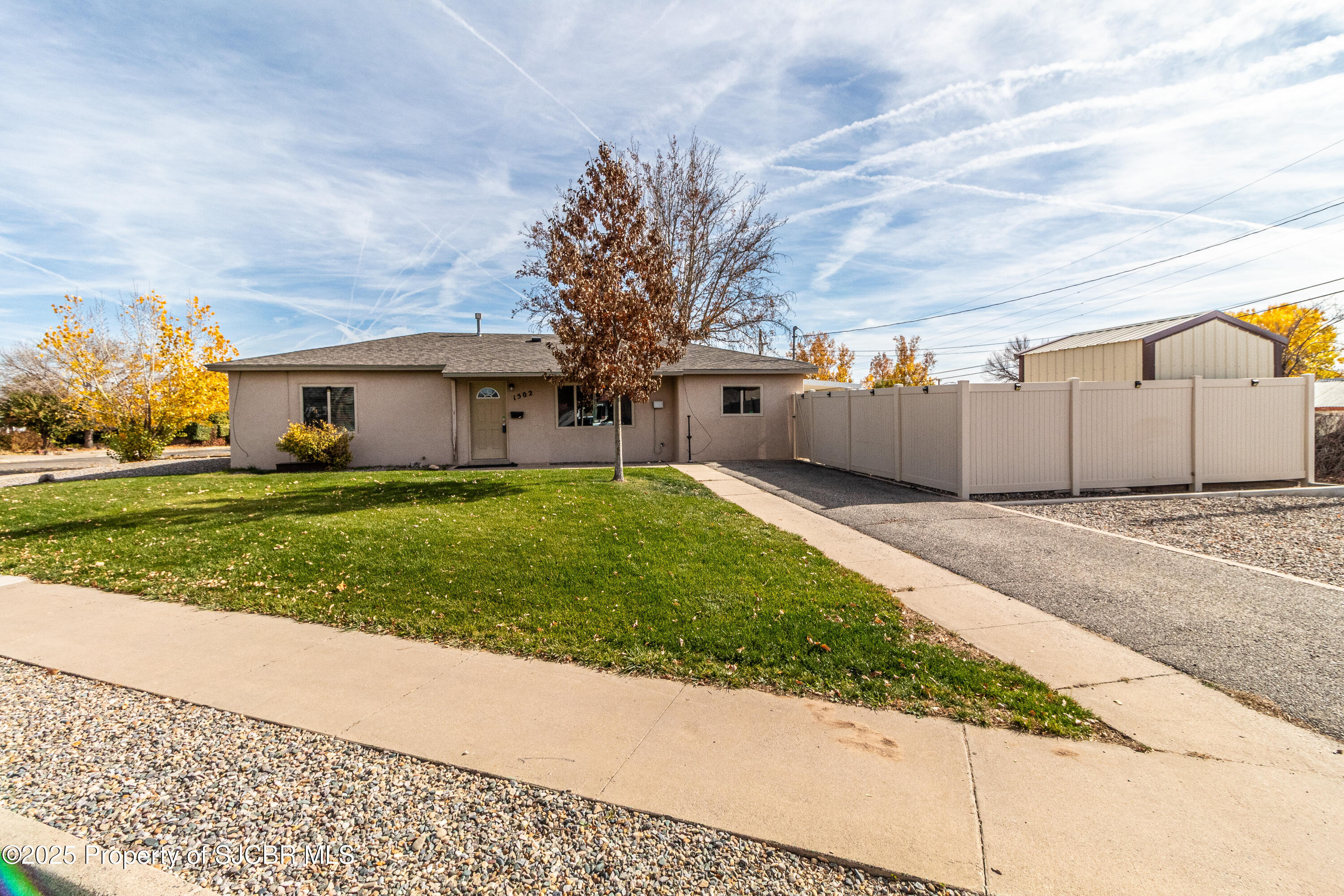 1502 N MESA VERDE Avenue