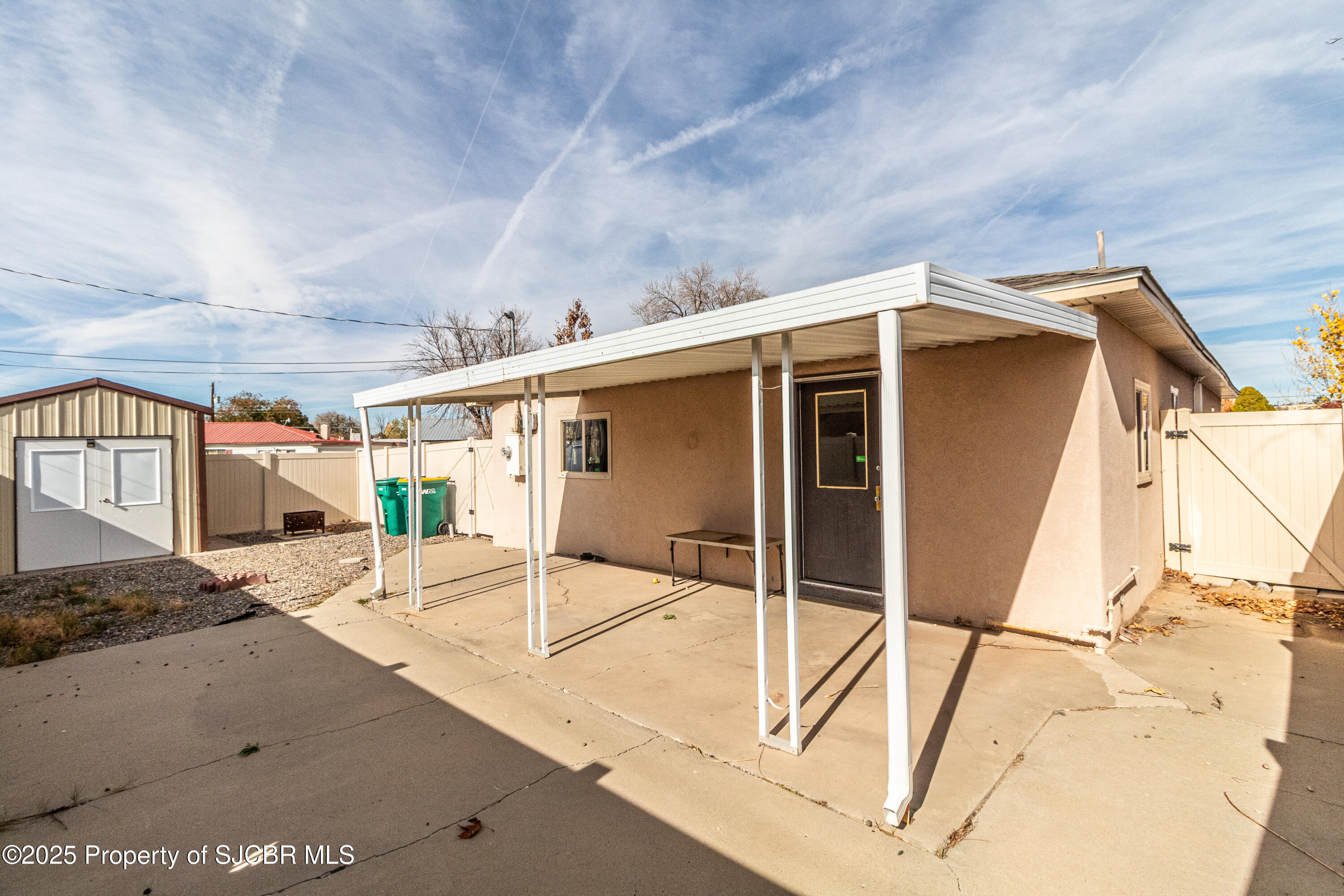 1502 N MESA VERDE Avenue