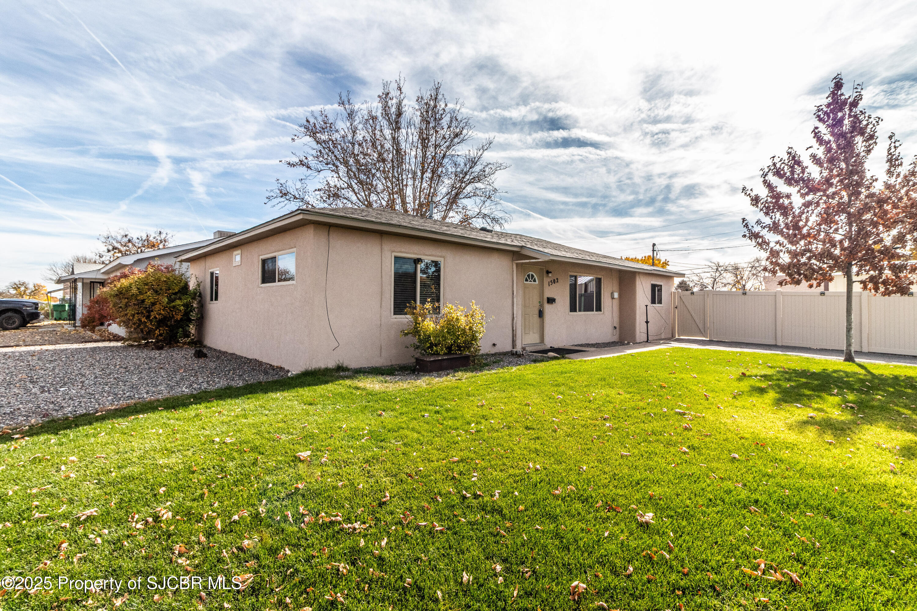 1502 N MESA VERDE Avenue