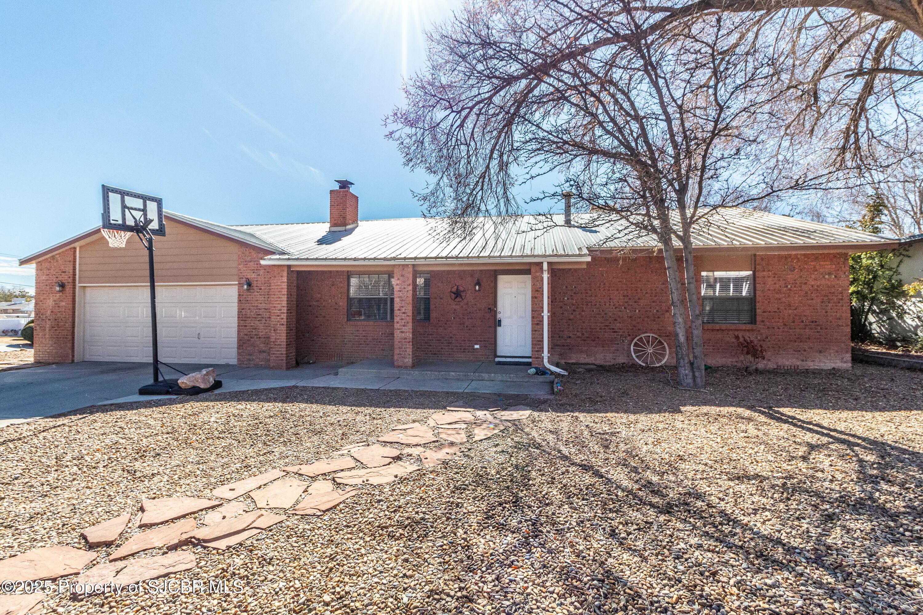 601 ROSA Street