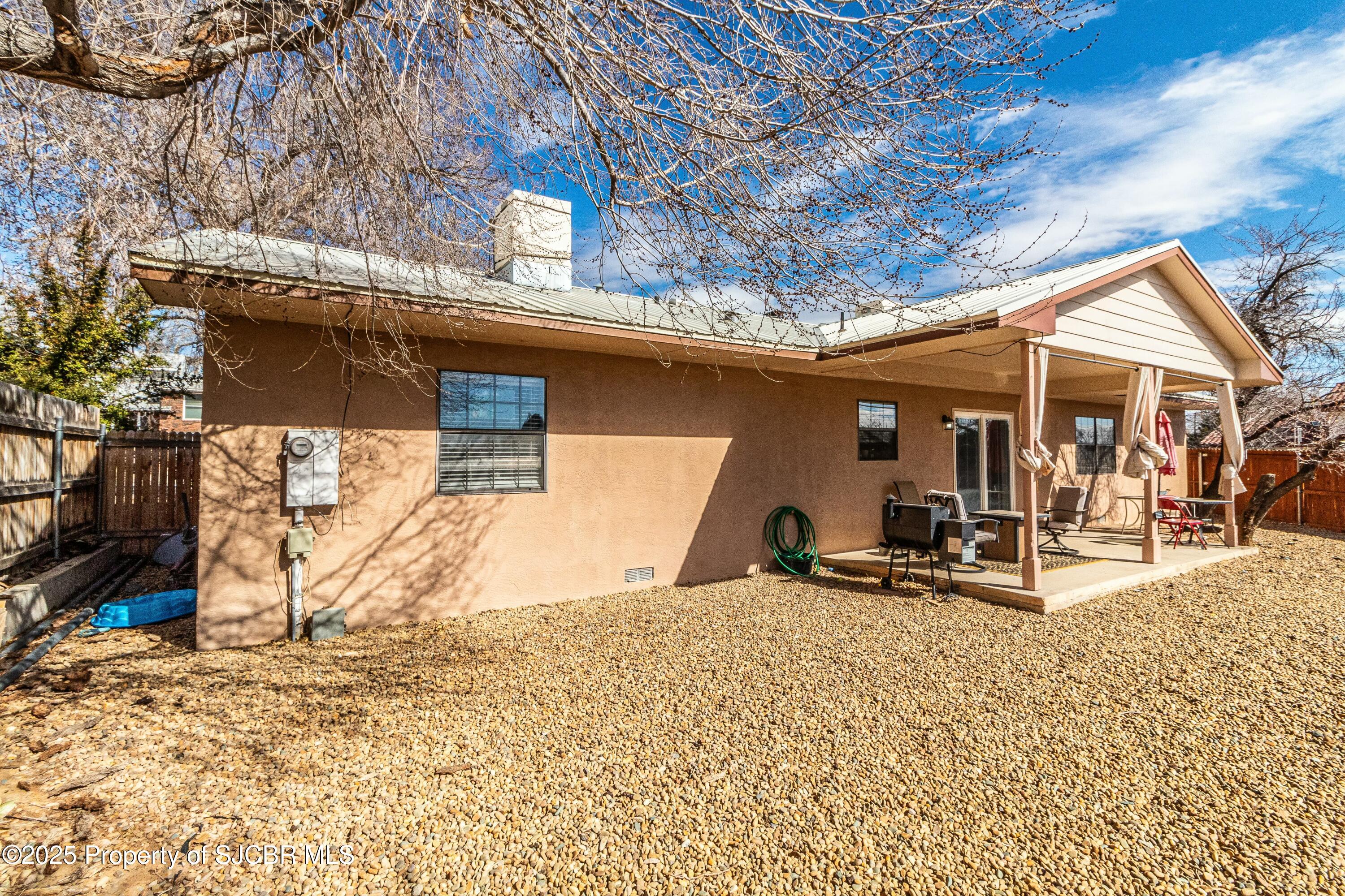 601 ROSA Street