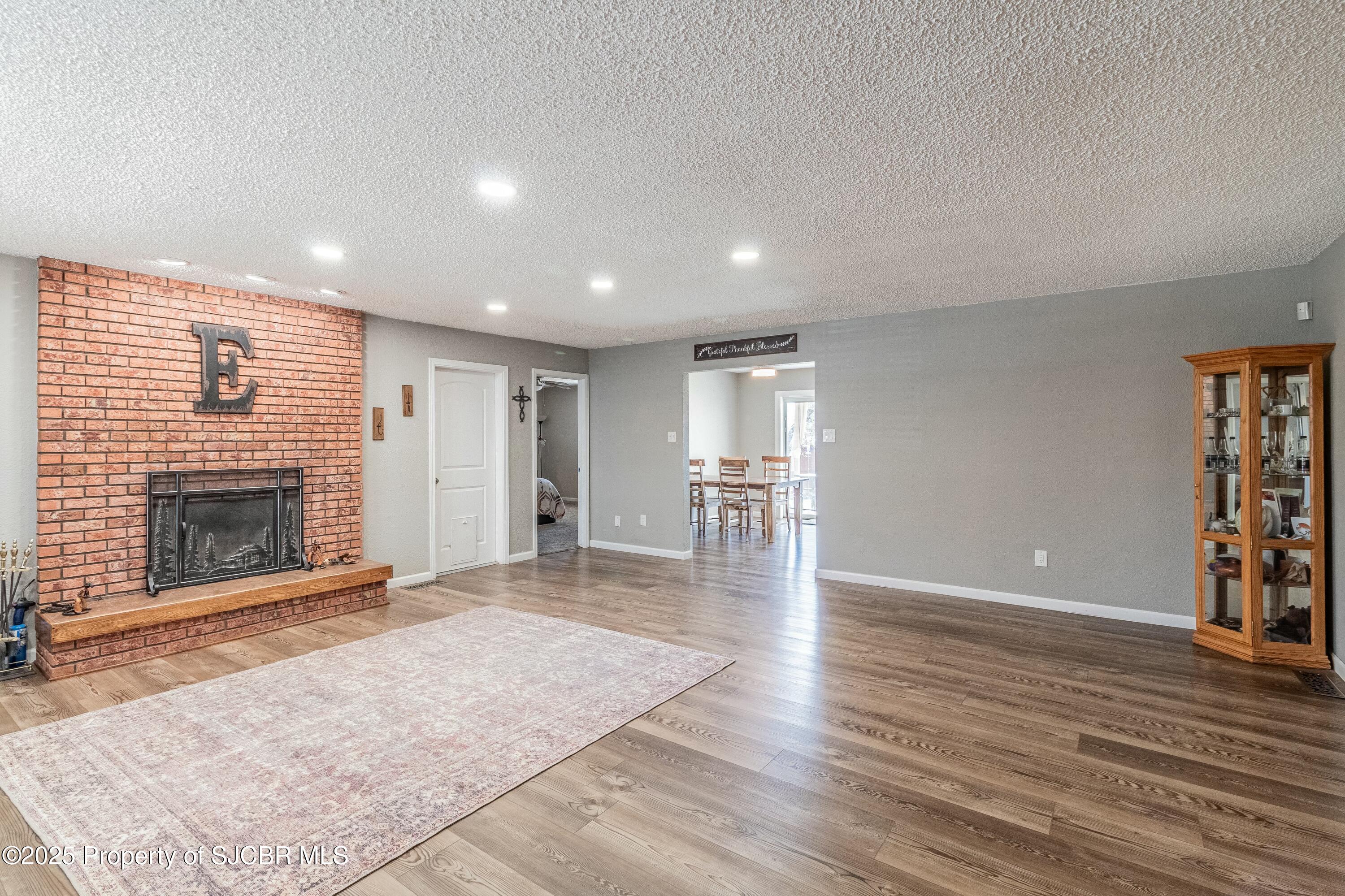 601 ROSA Street