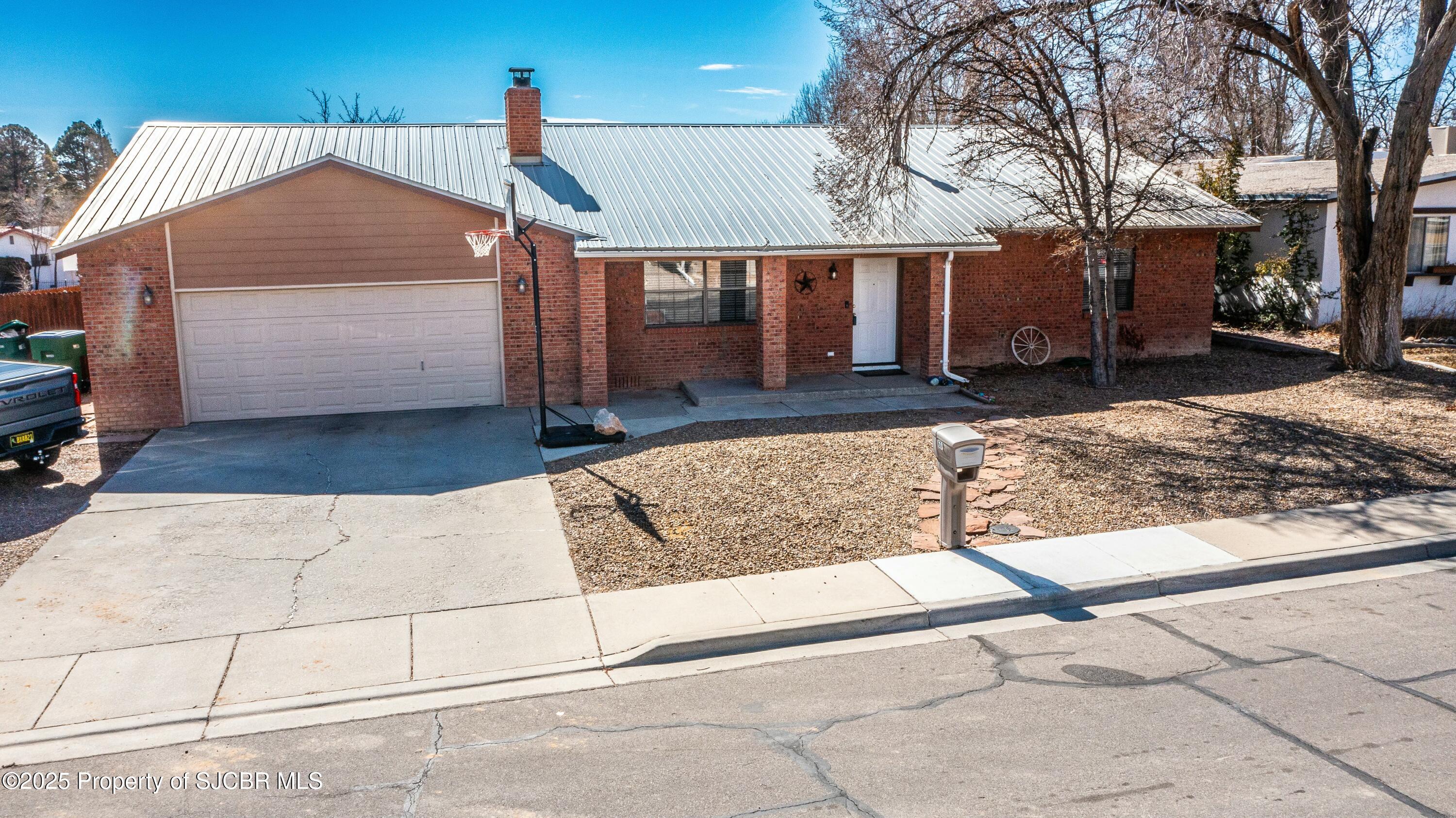 601 ROSA Street