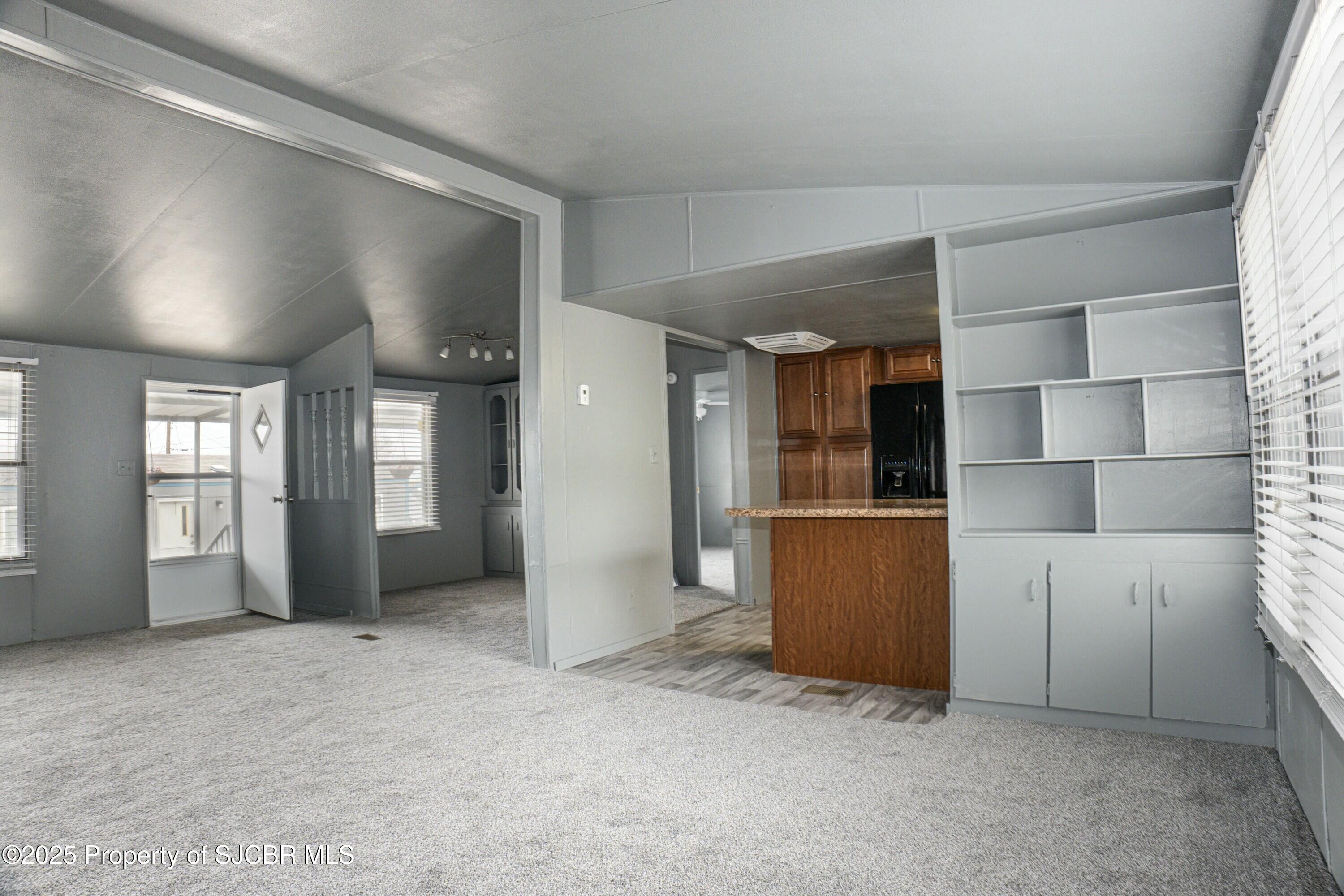 1725 MOUNTAIN VIEW Circle
