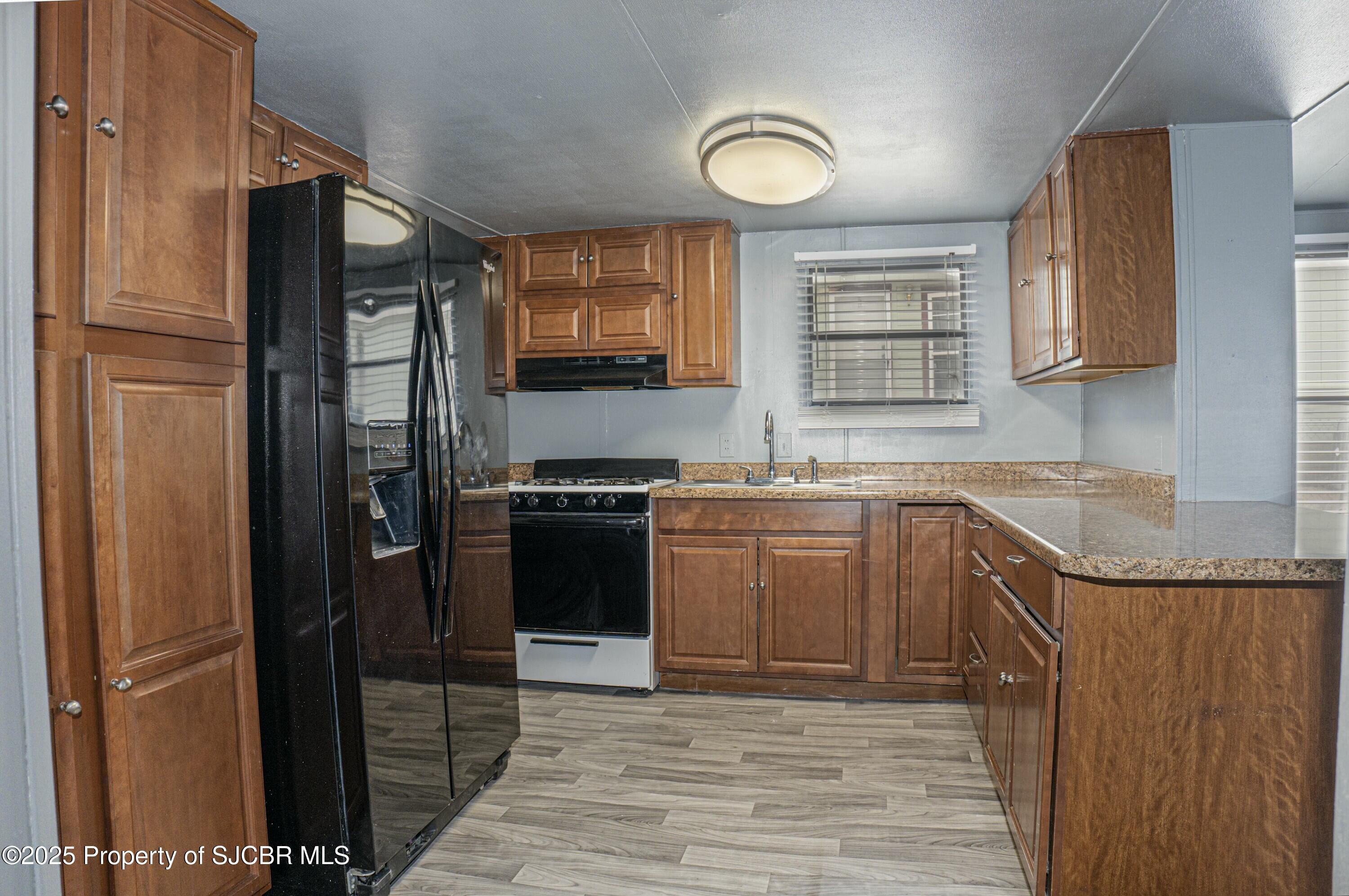1725 MOUNTAIN VIEW Circle