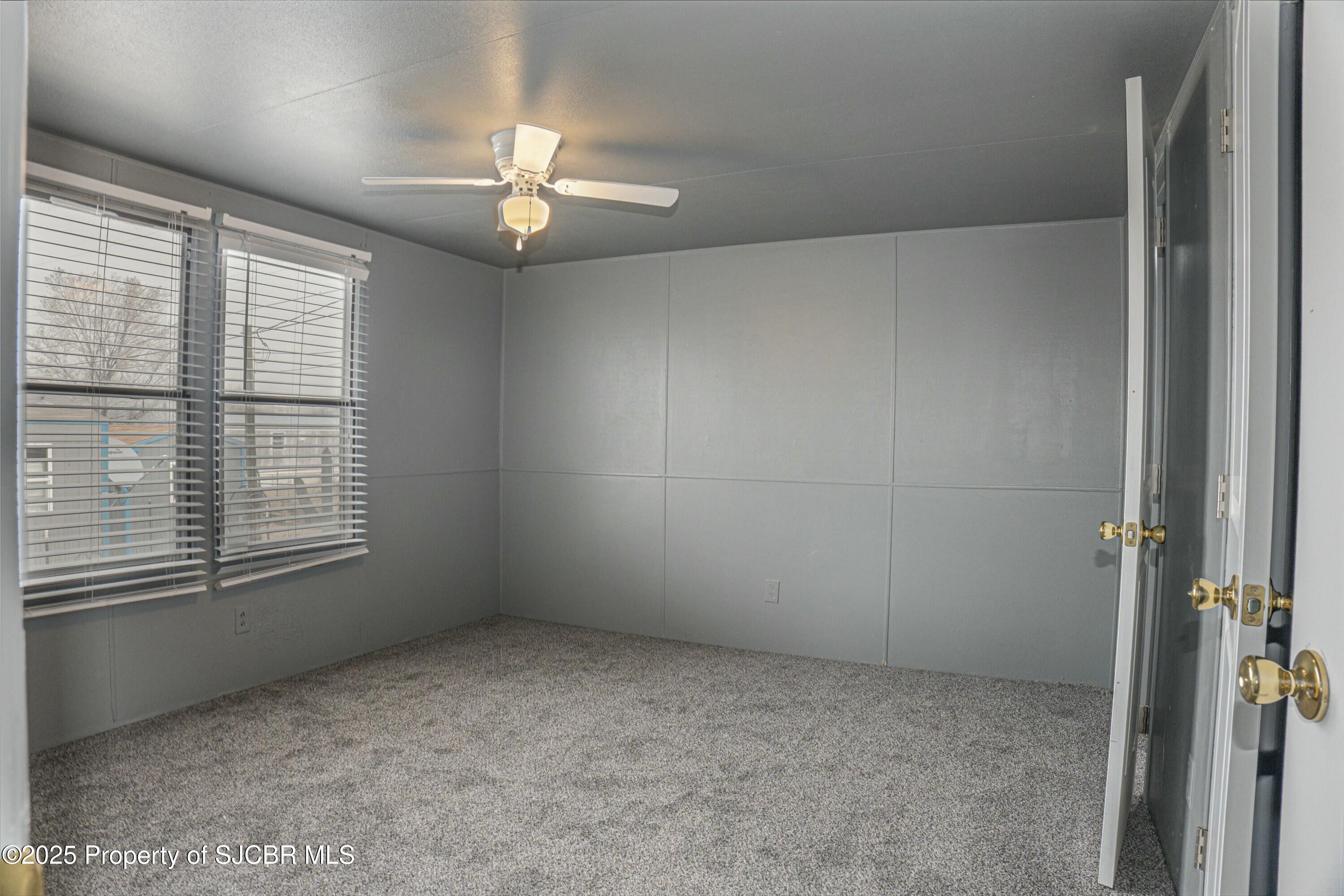1725 MOUNTAIN VIEW Circle
