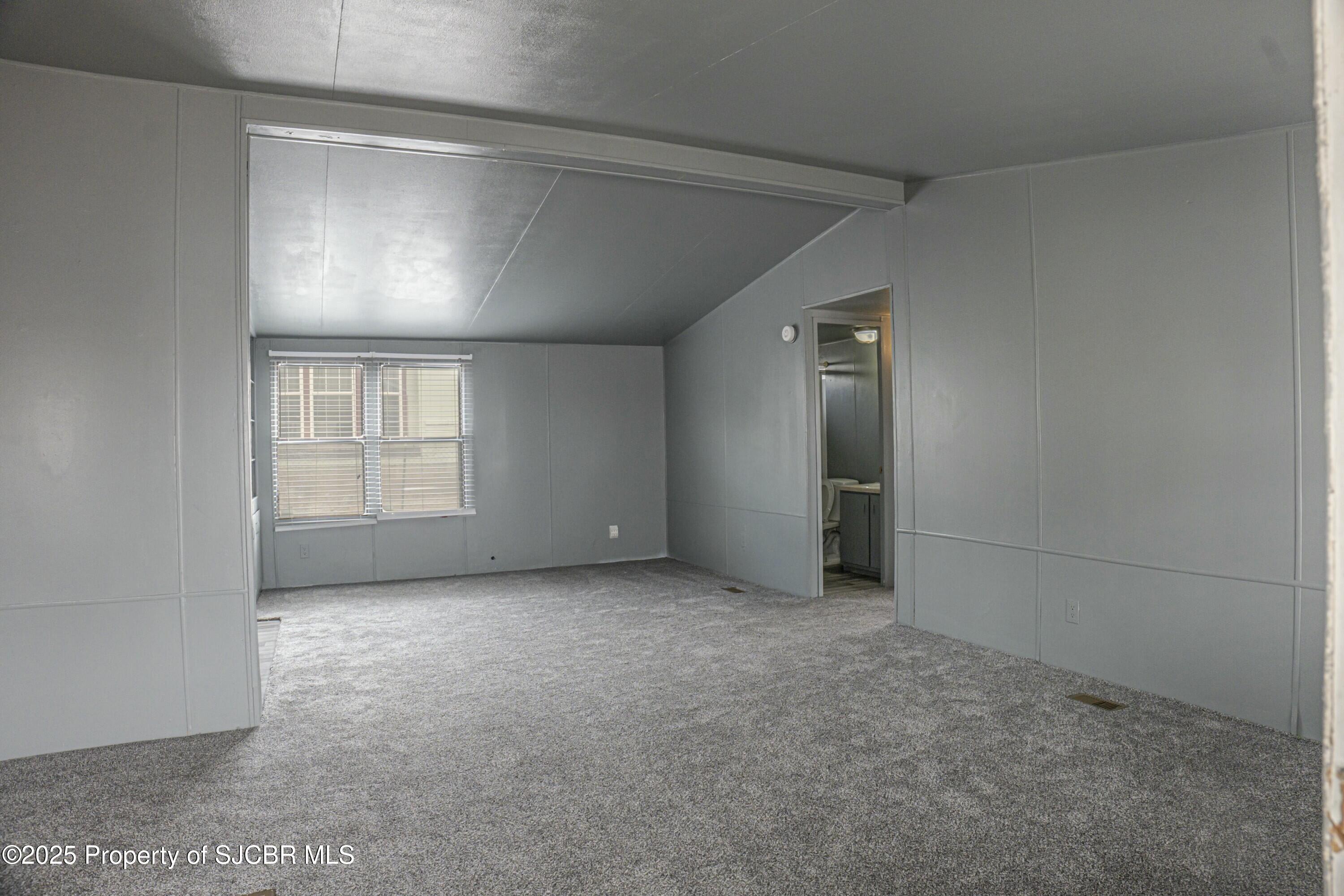 1725 MOUNTAIN VIEW Circle