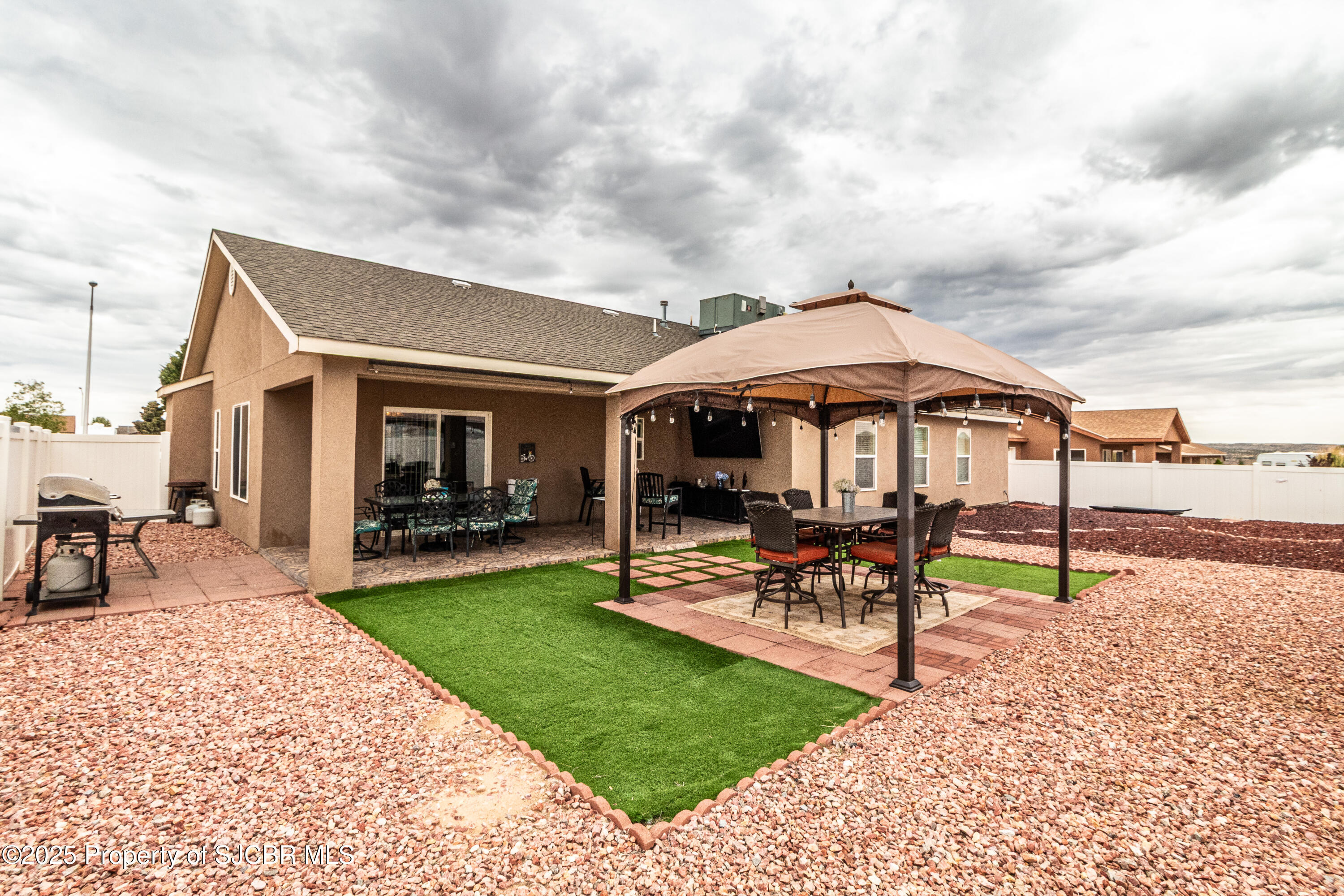 805 MESA VISTA Drive