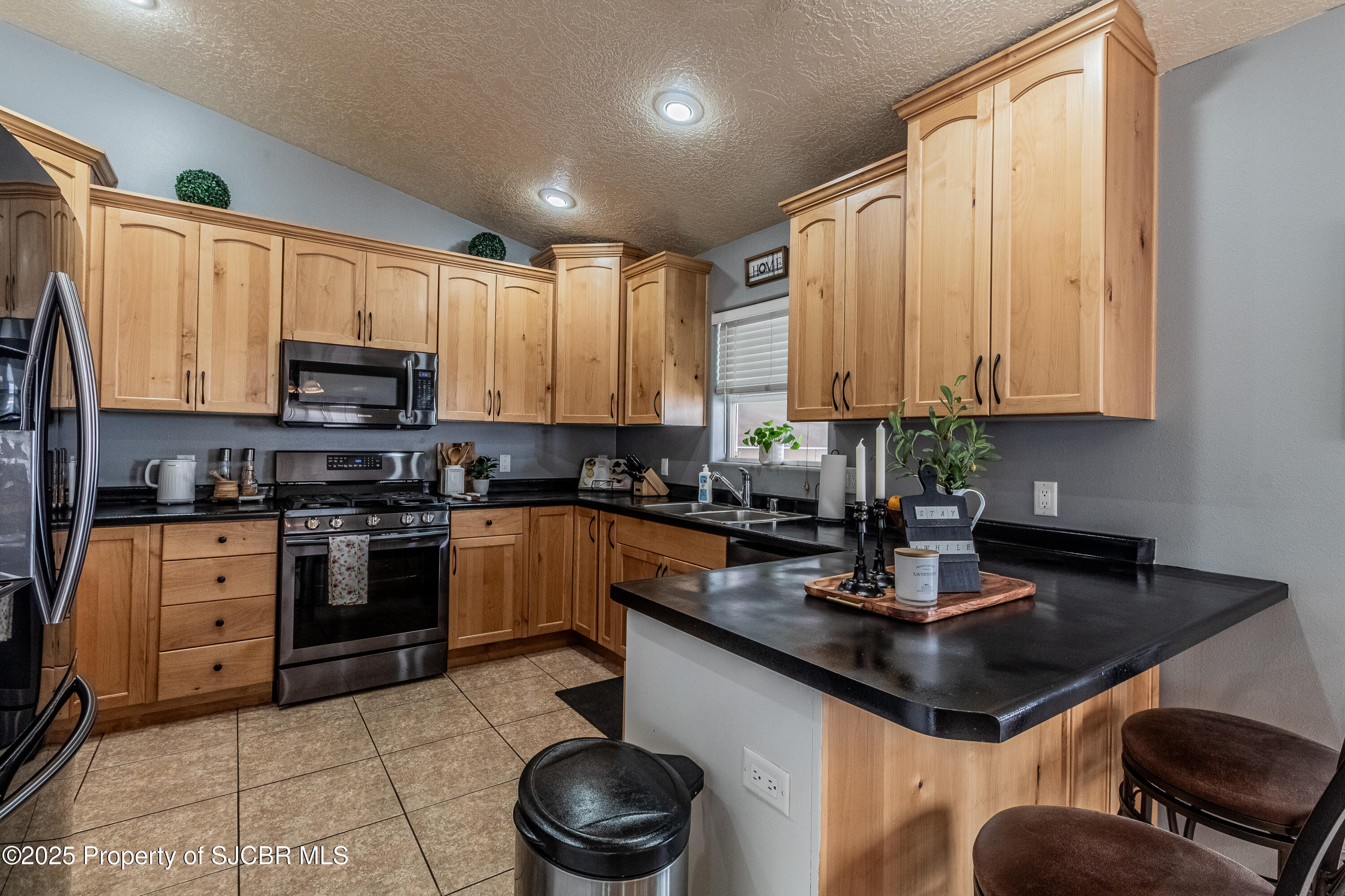 805 MESA VISTA Drive