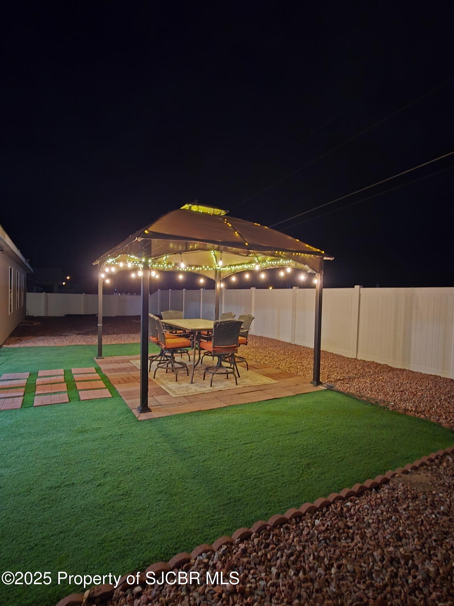 805 MESA VISTA Drive