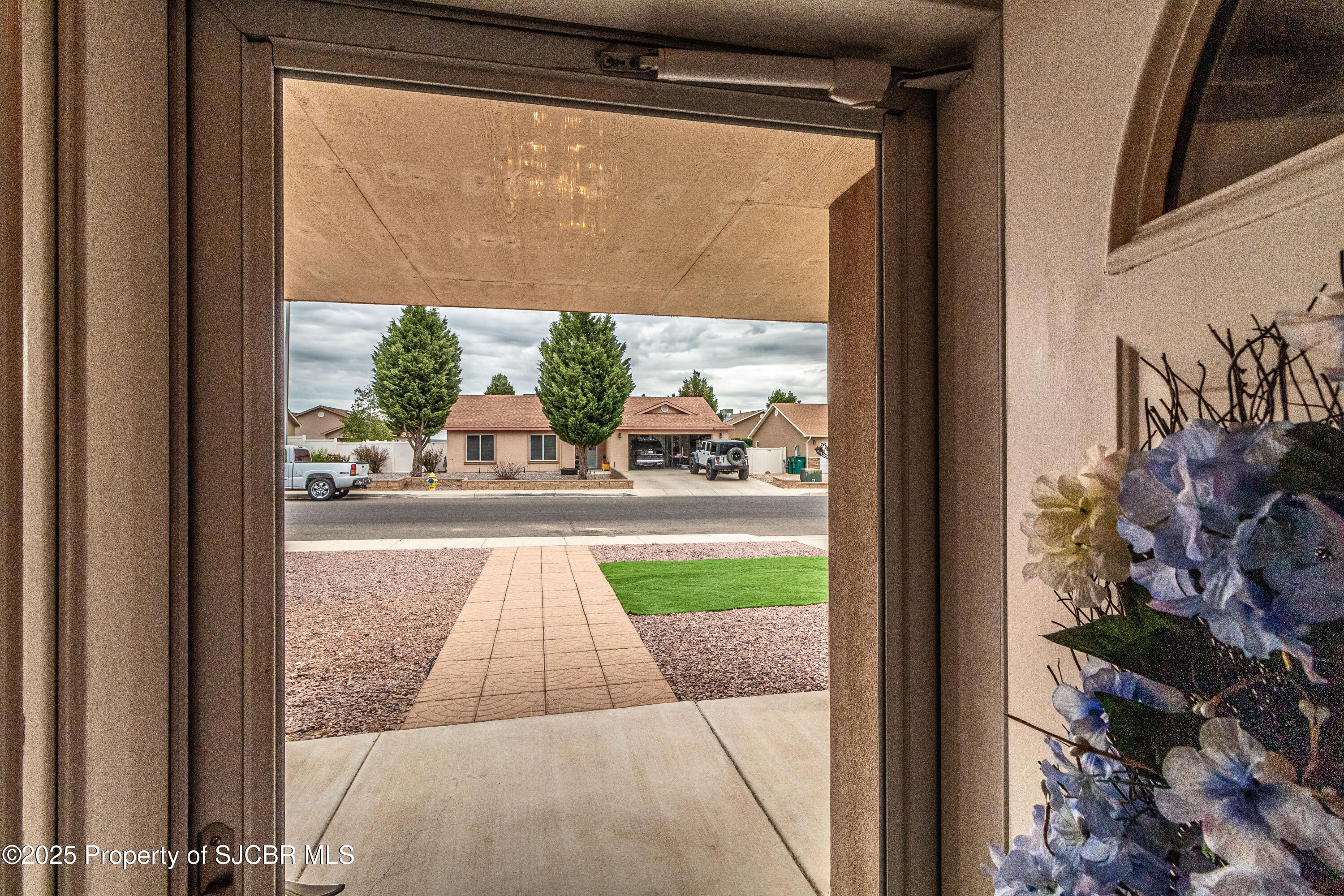 805 MESA VISTA Drive