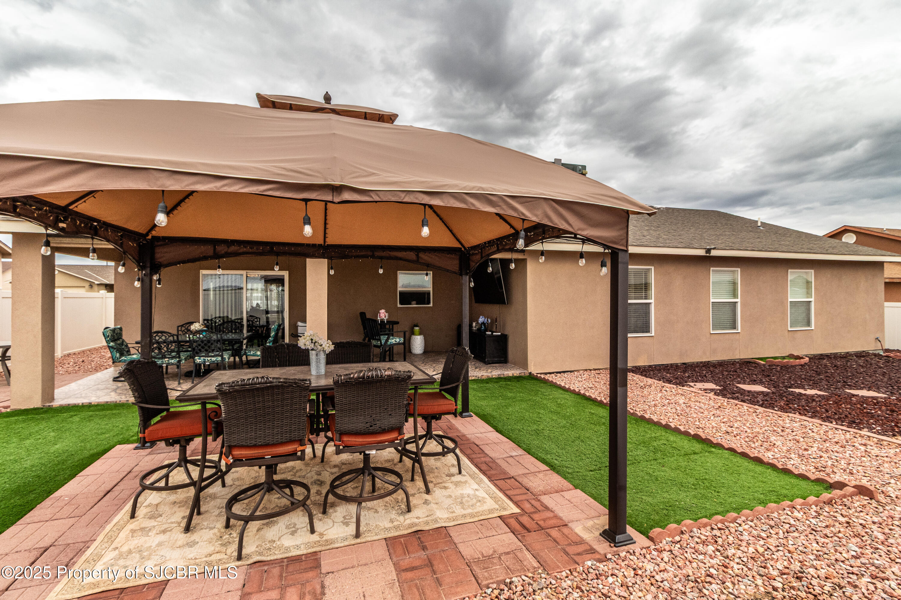 805 MESA VISTA Drive