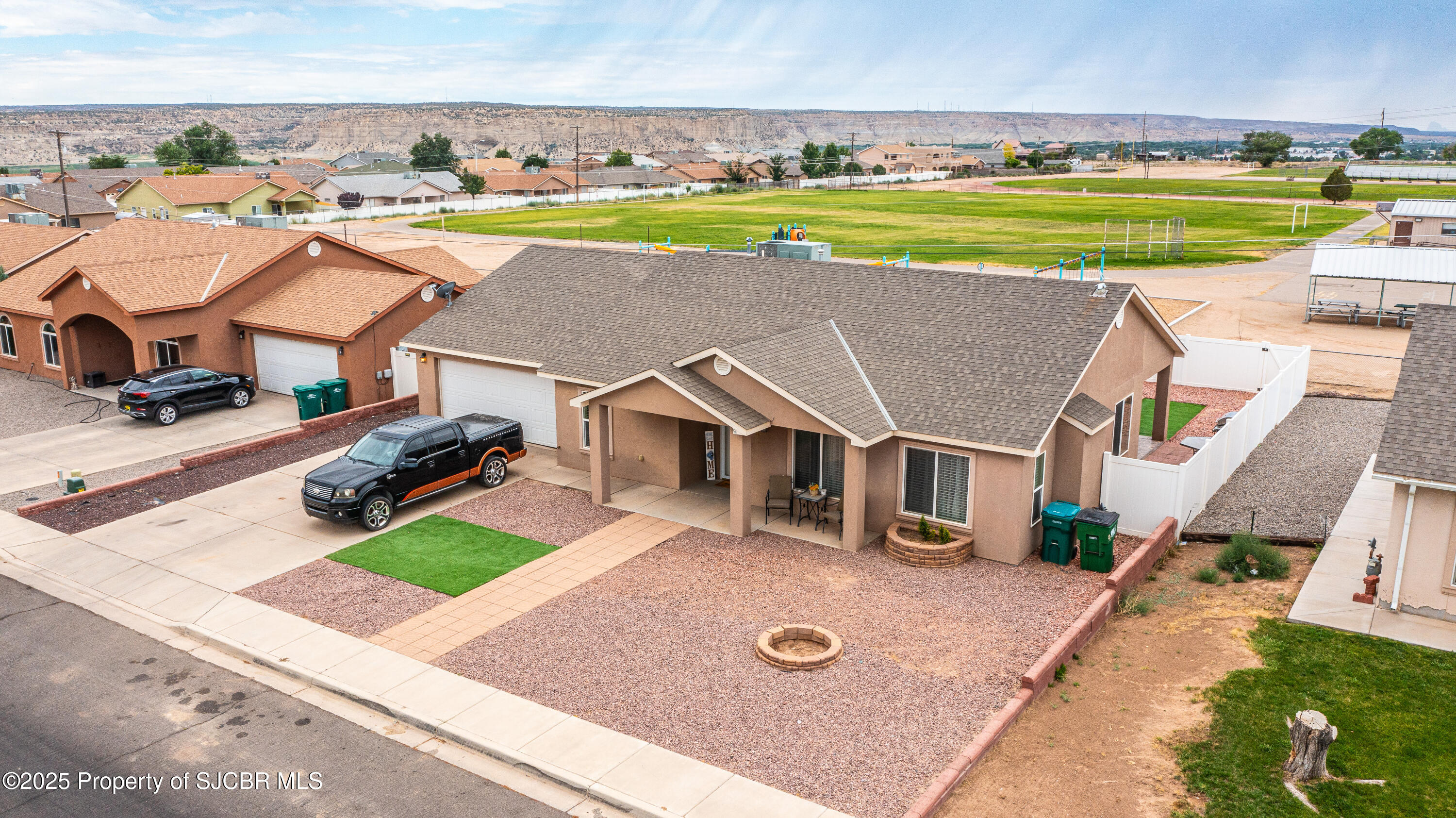 805 MESA VISTA Drive