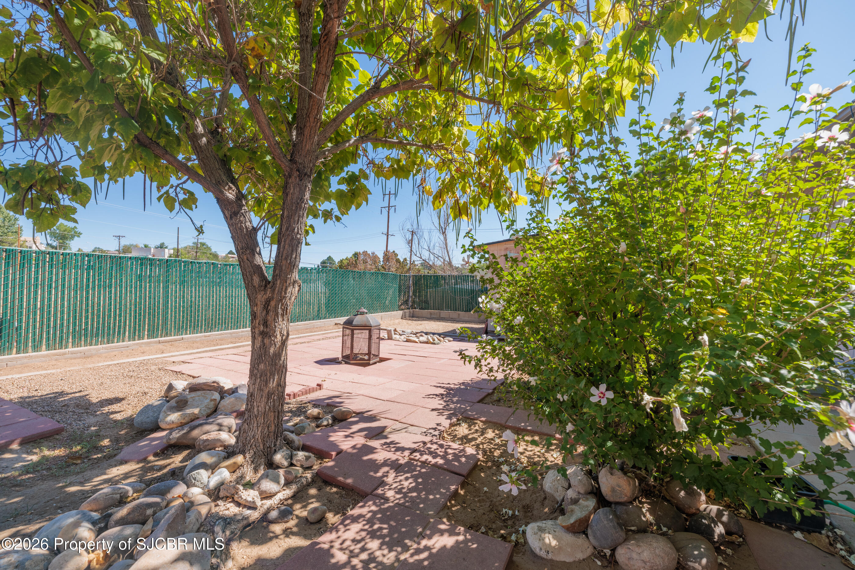 124 E TWILIGHT Drive