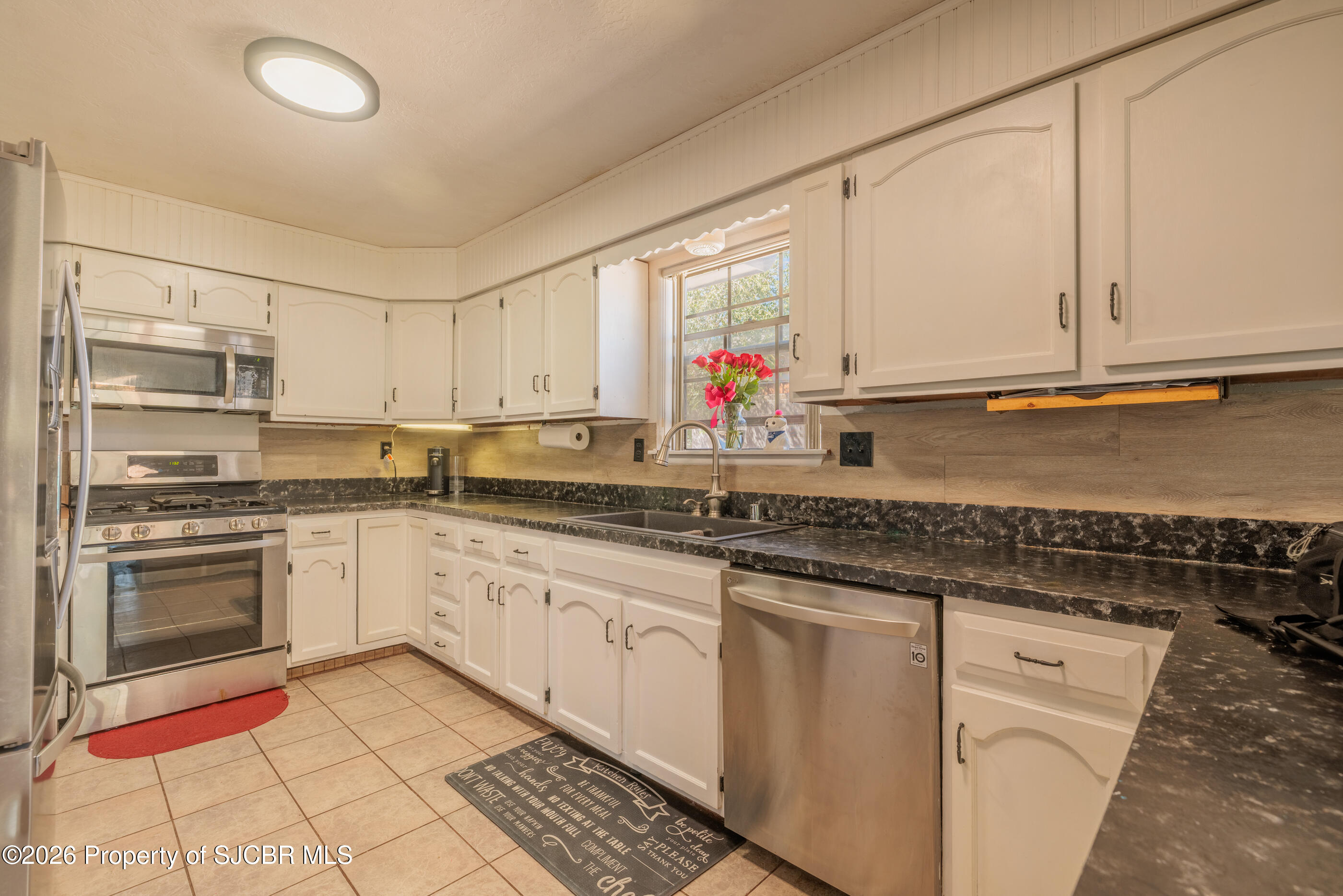 124 E TWILIGHT Drive