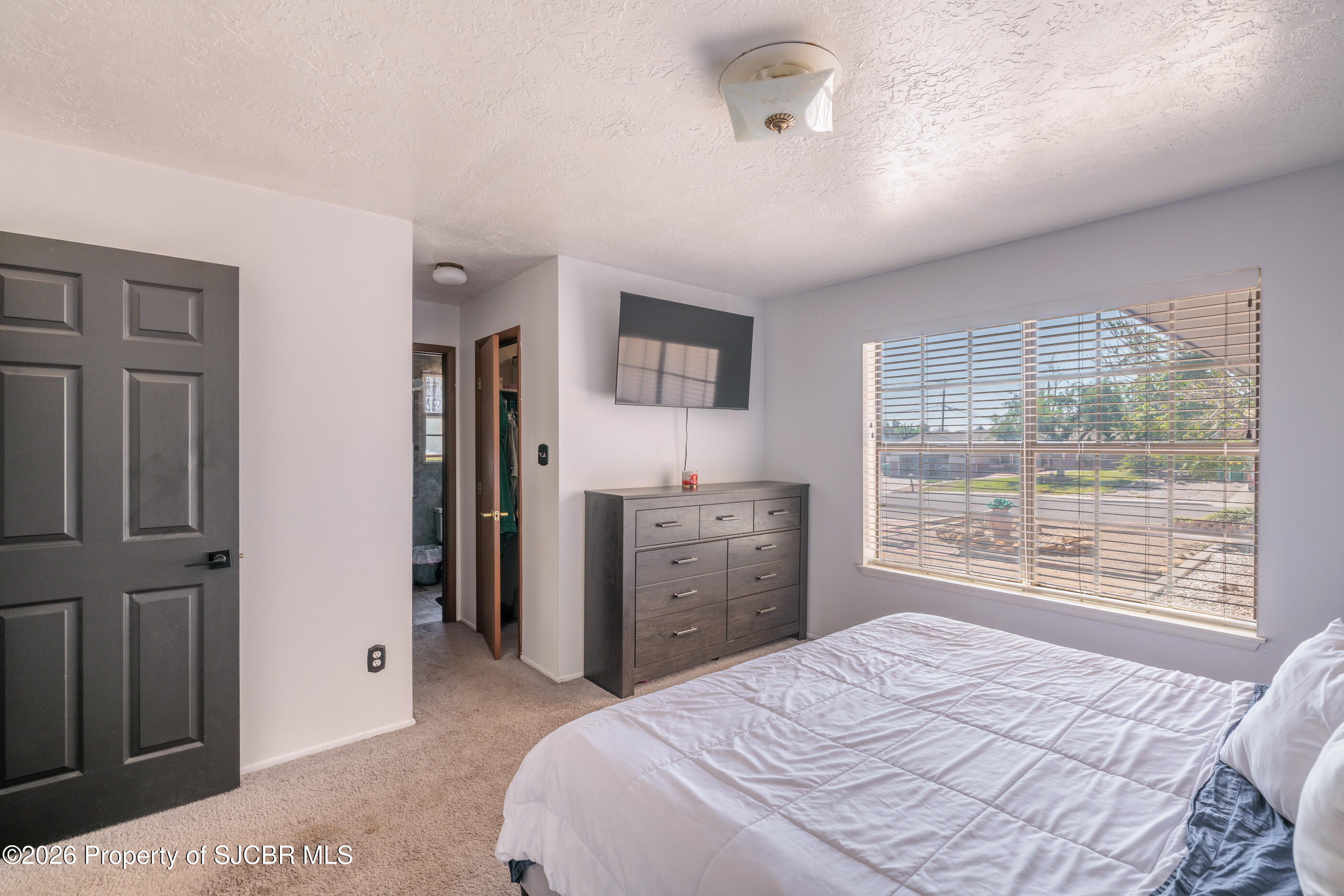 124 E TWILIGHT Drive