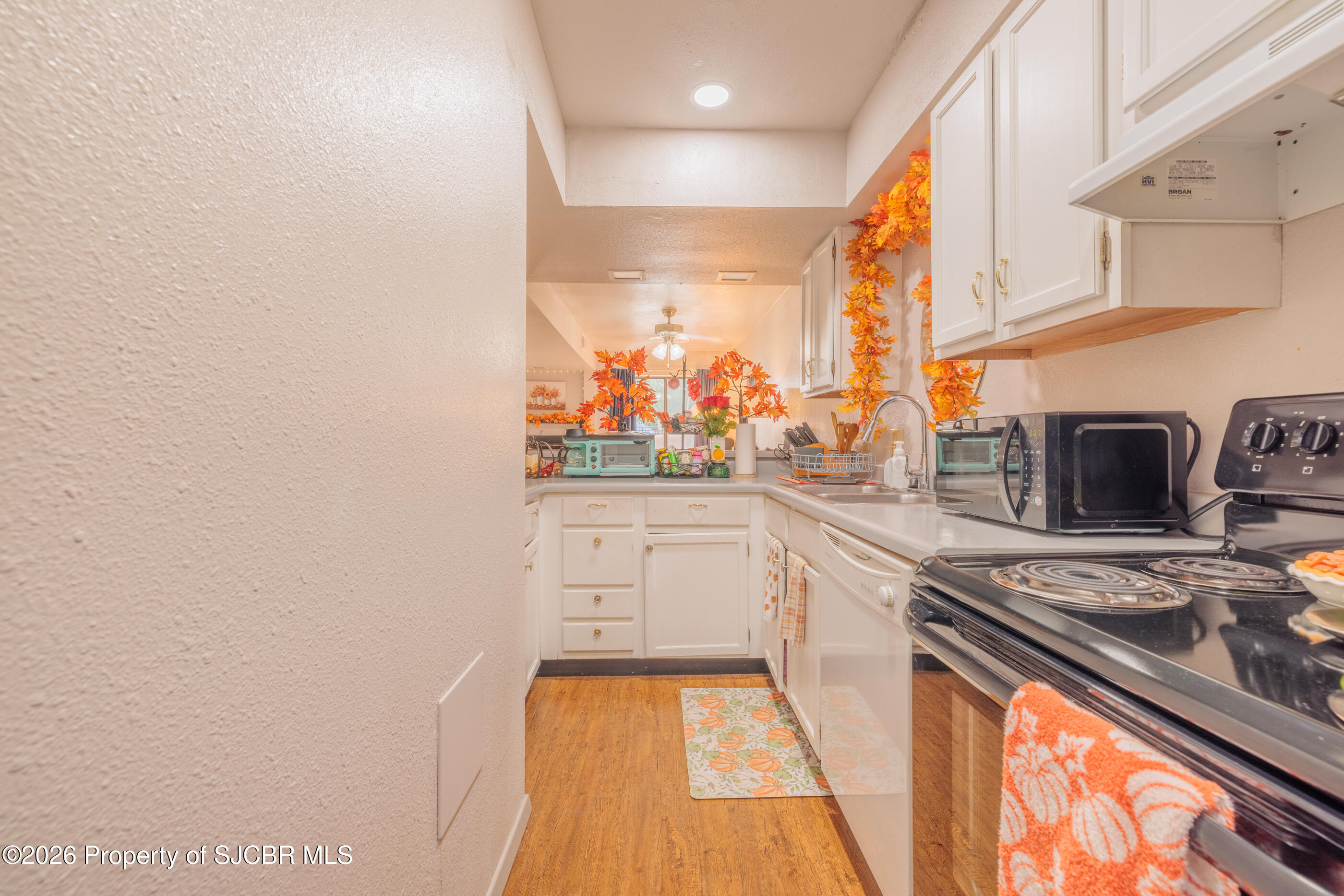 5200 VILLA VIEW Drive 20C
