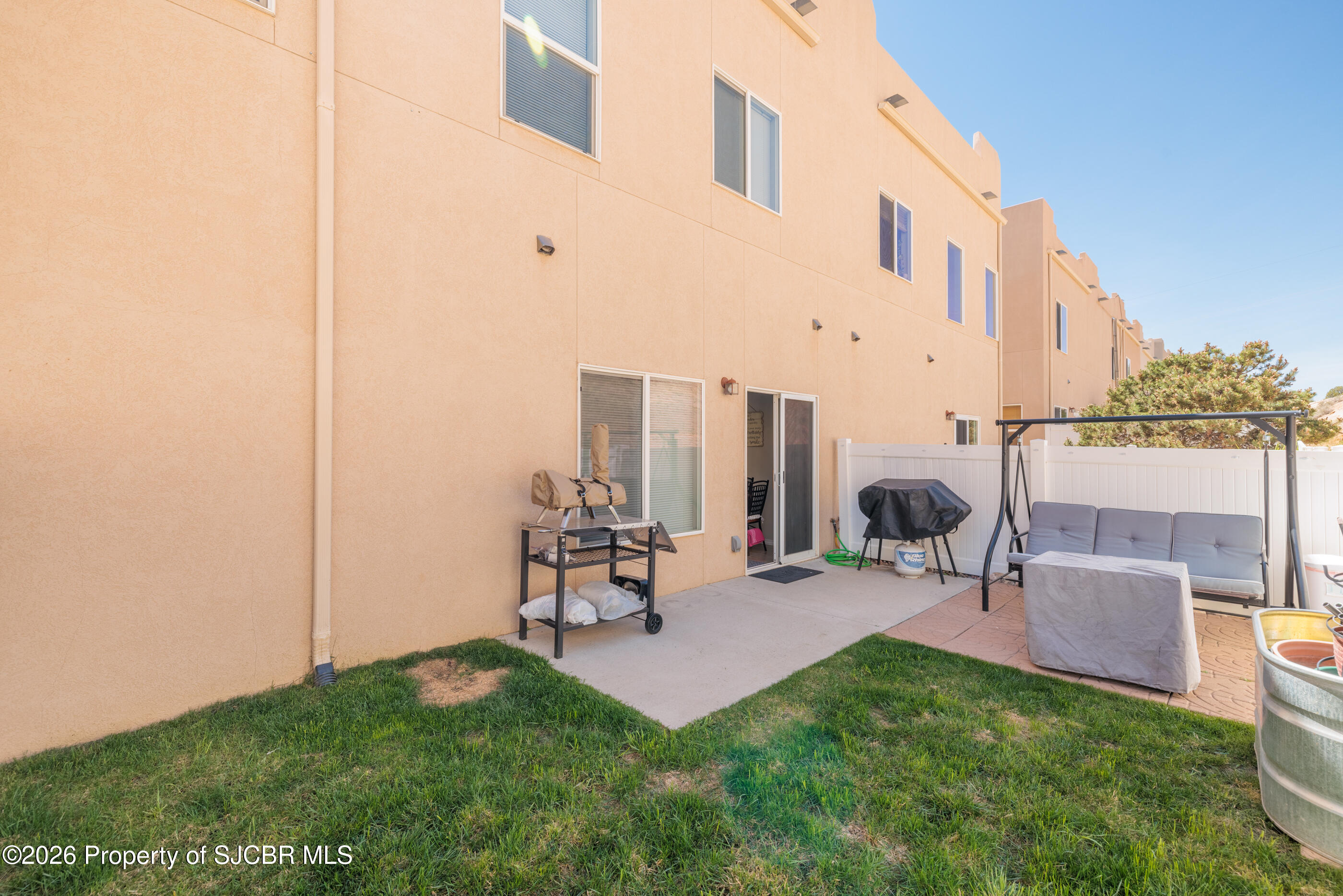 1918 HOLLYHOCK Circle