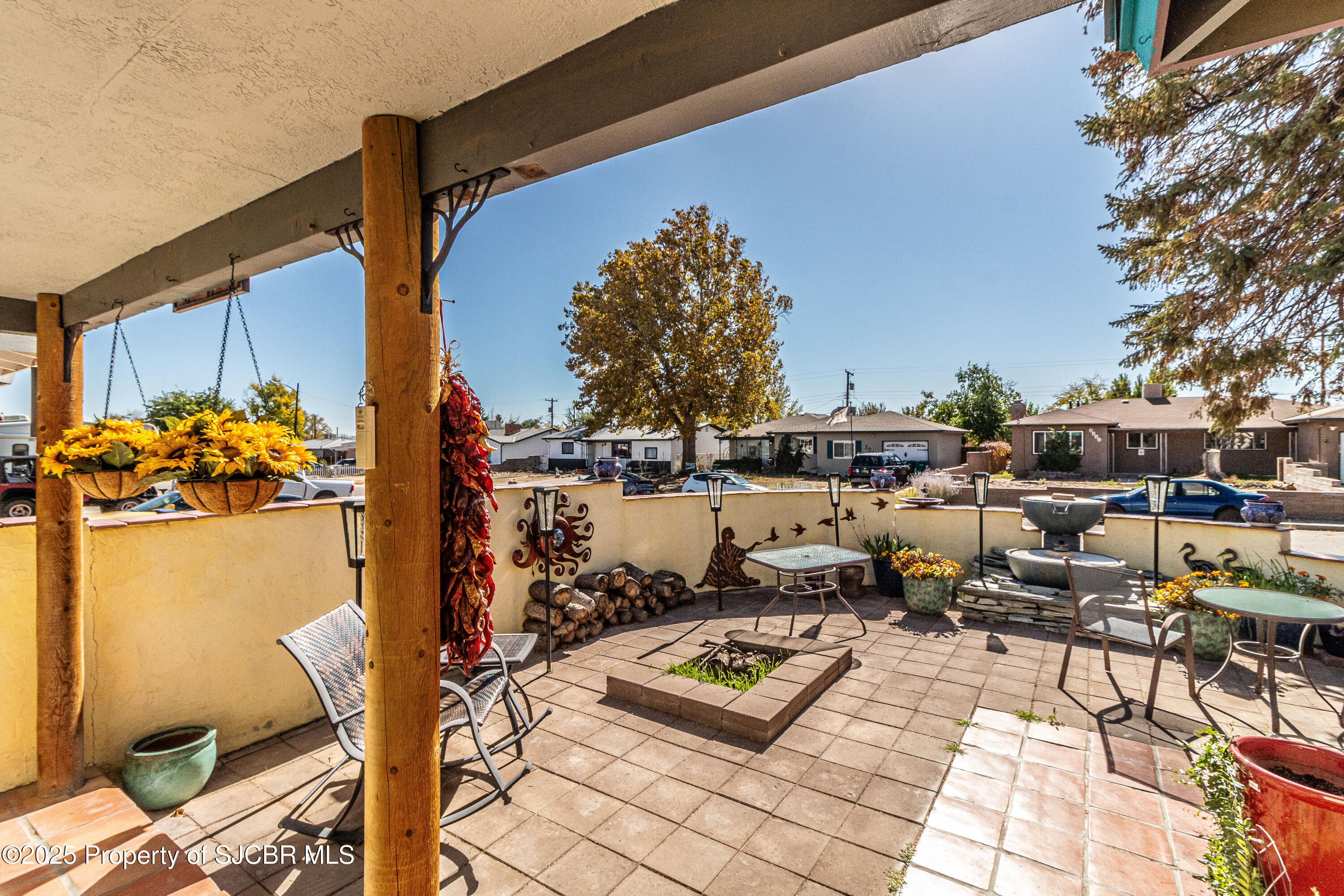 1012 ZUNI Drive