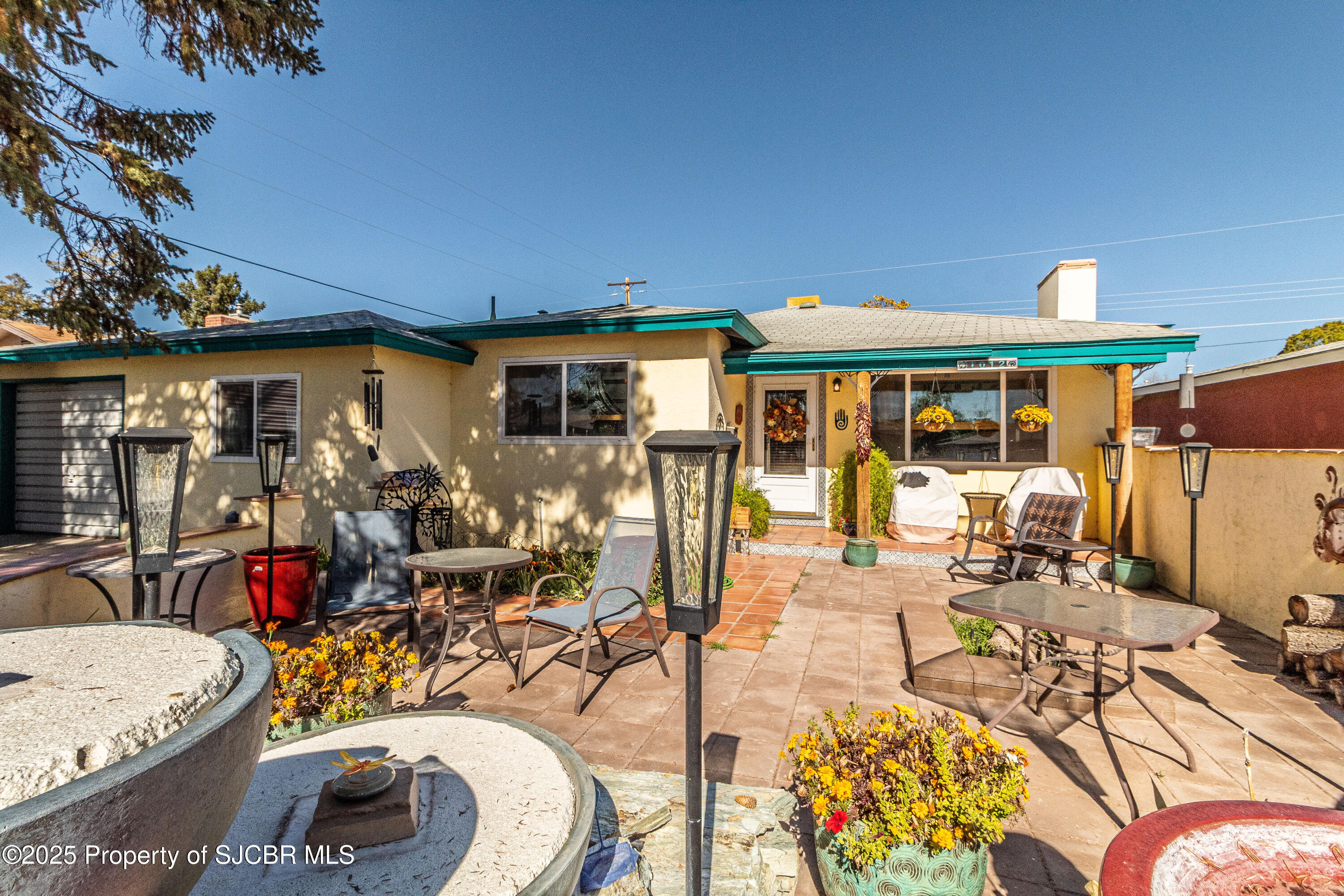 1012 ZUNI Drive