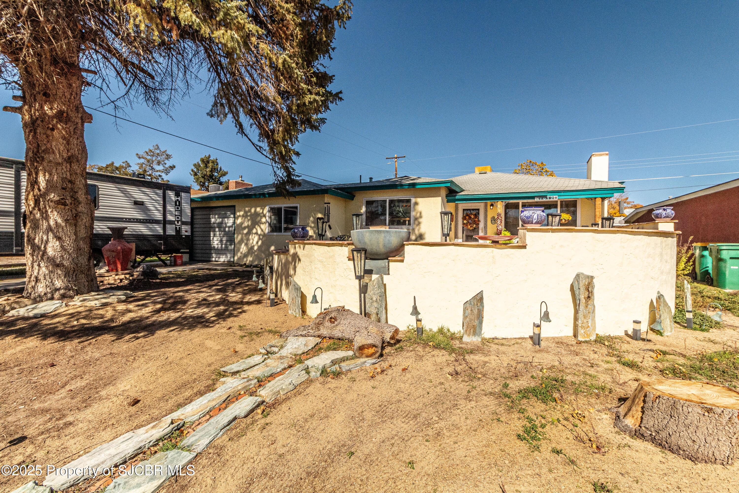 1012 ZUNI Drive