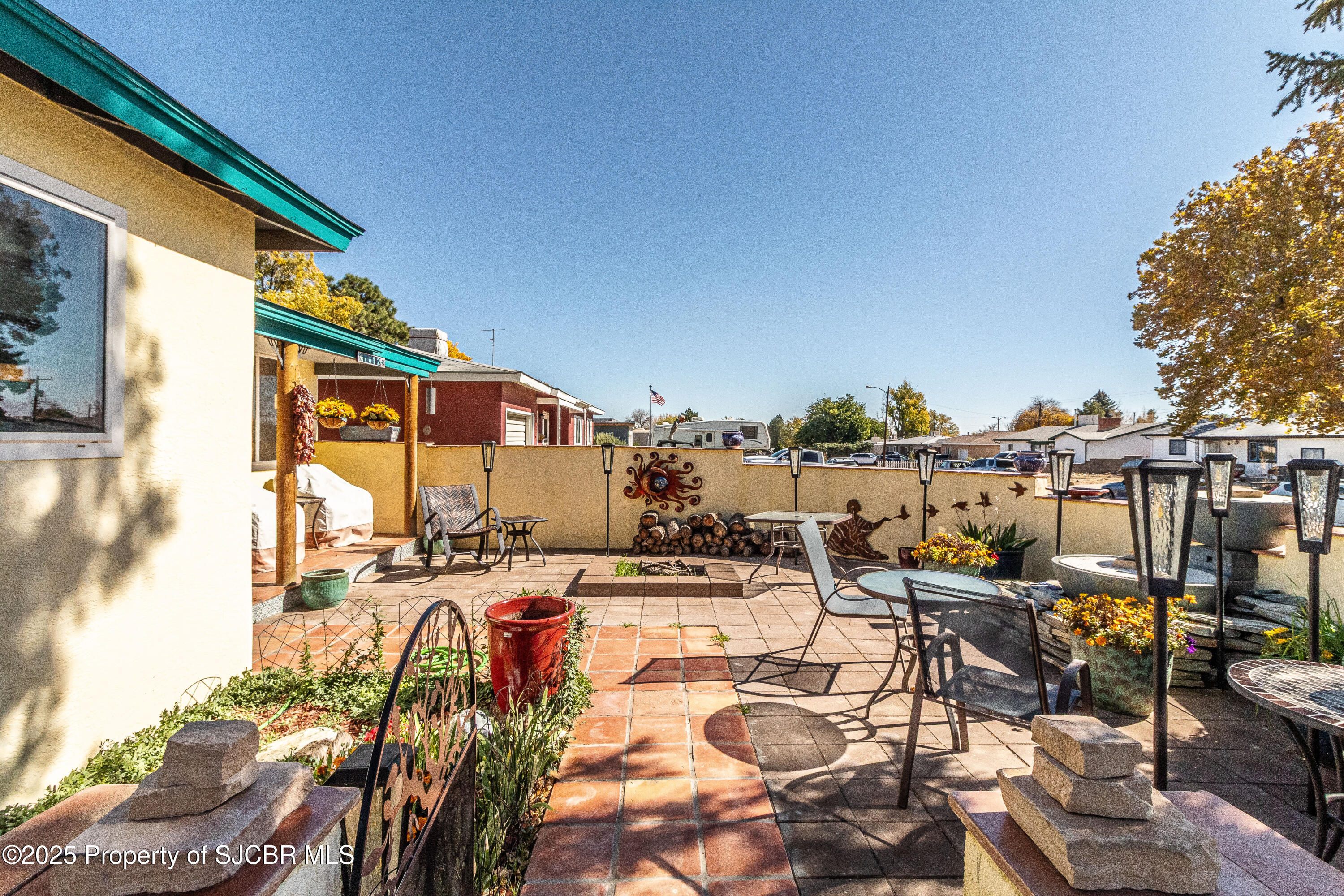 1012 ZUNI Drive