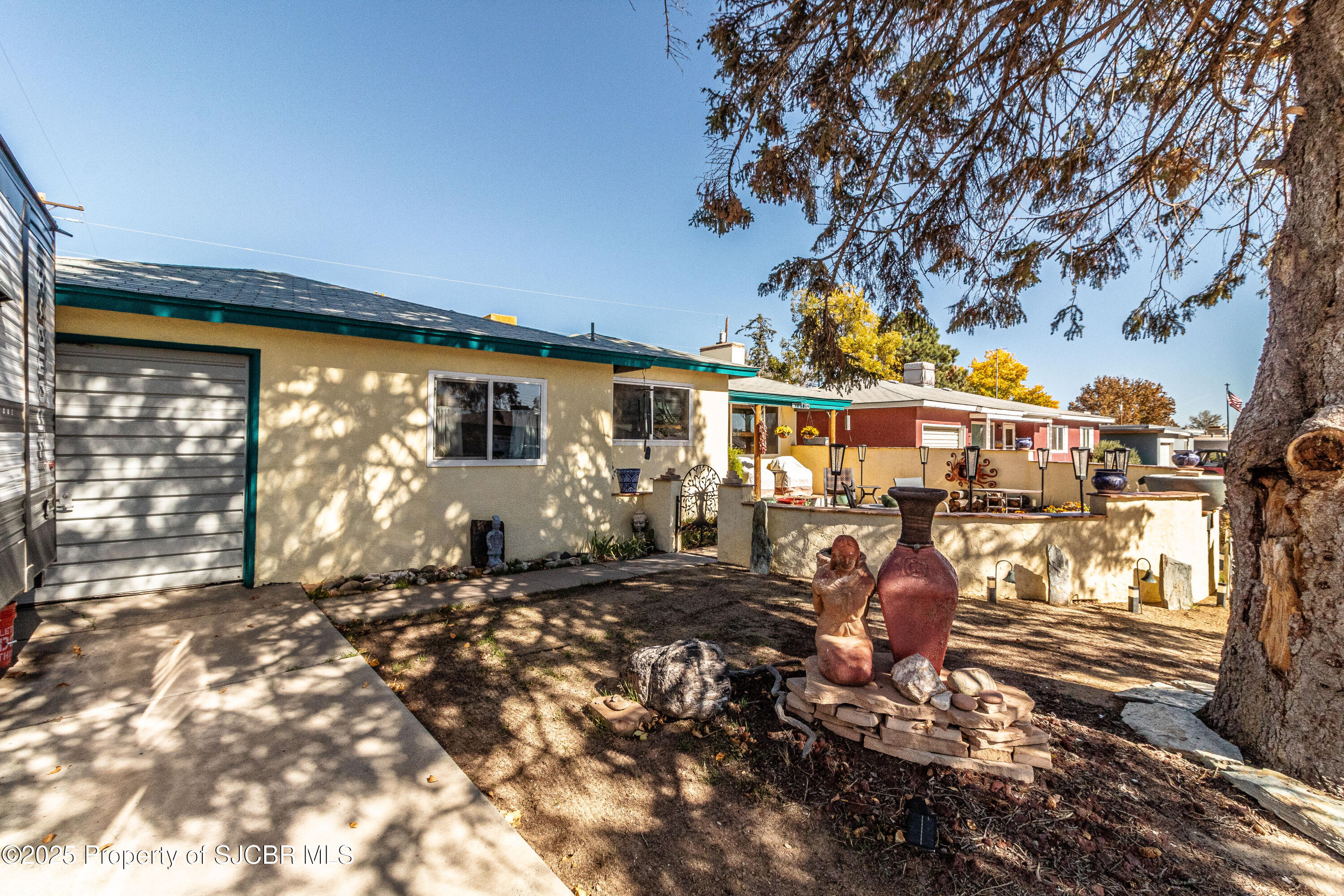1012 ZUNI Drive